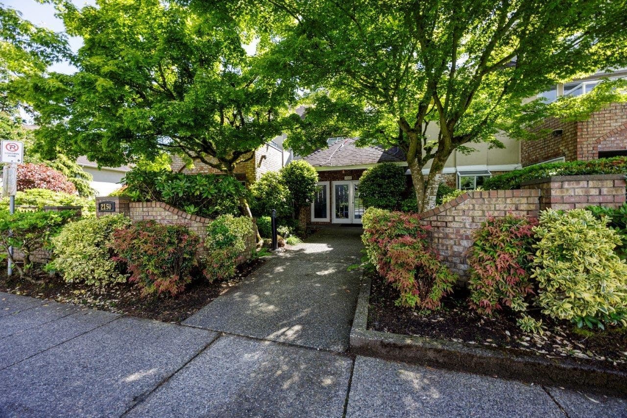 17 - 2150 Marine Drive, West Vancouver, V7V 1K3 — photo 2