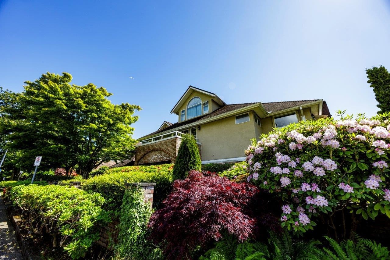 17 - 2150 Marine Drive, West Vancouver
