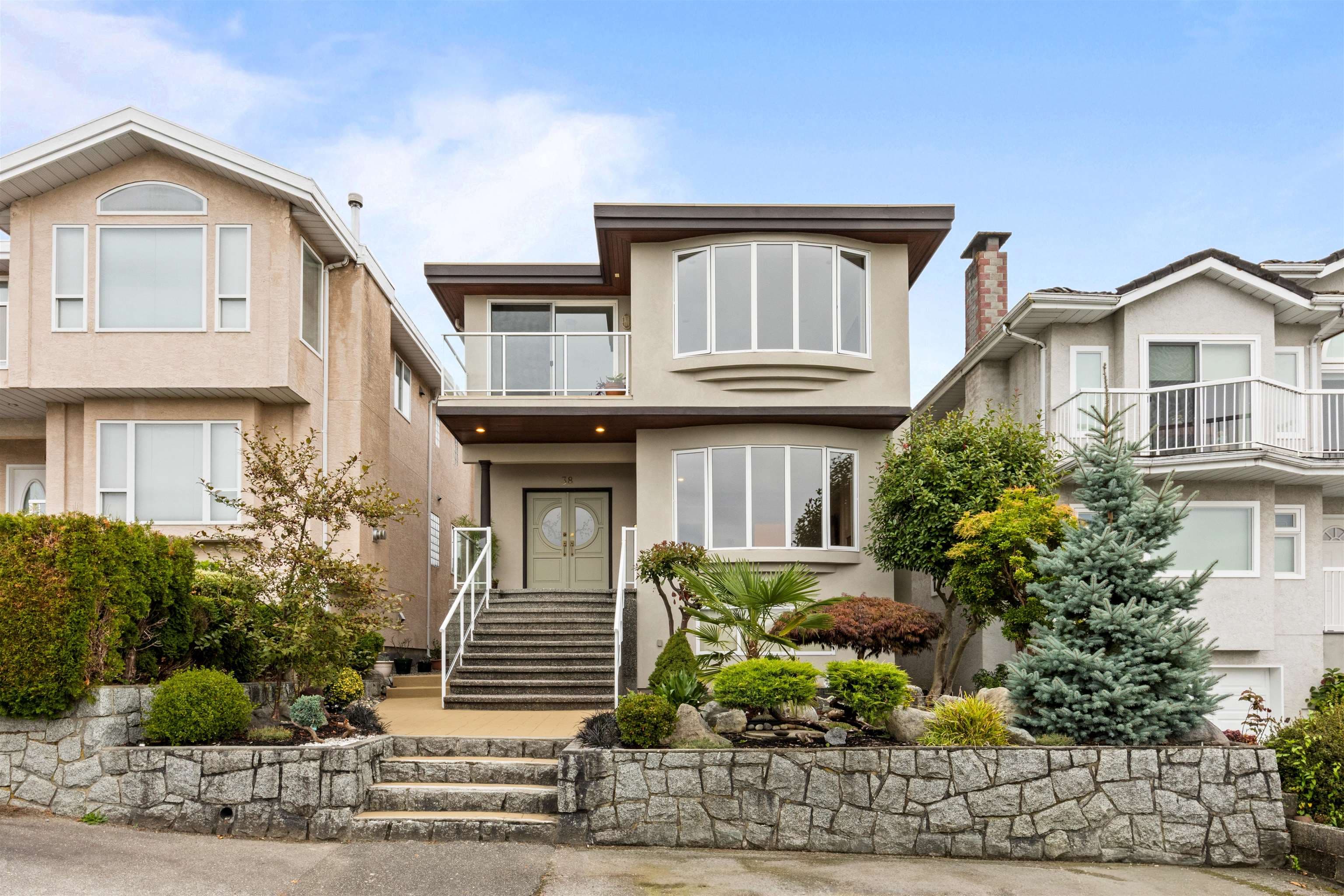 38 N Glynde Avenue, Burnaby, V5B 1G7 — photo 3