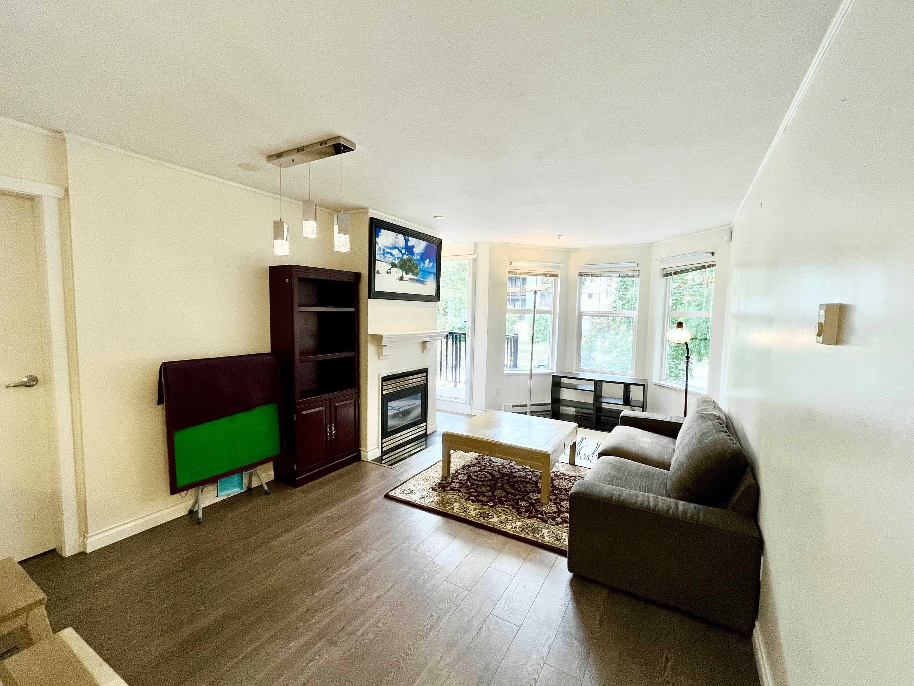 301 - 7038 21st Avenue, Burnaby, V5E 2Y9 — photo 2