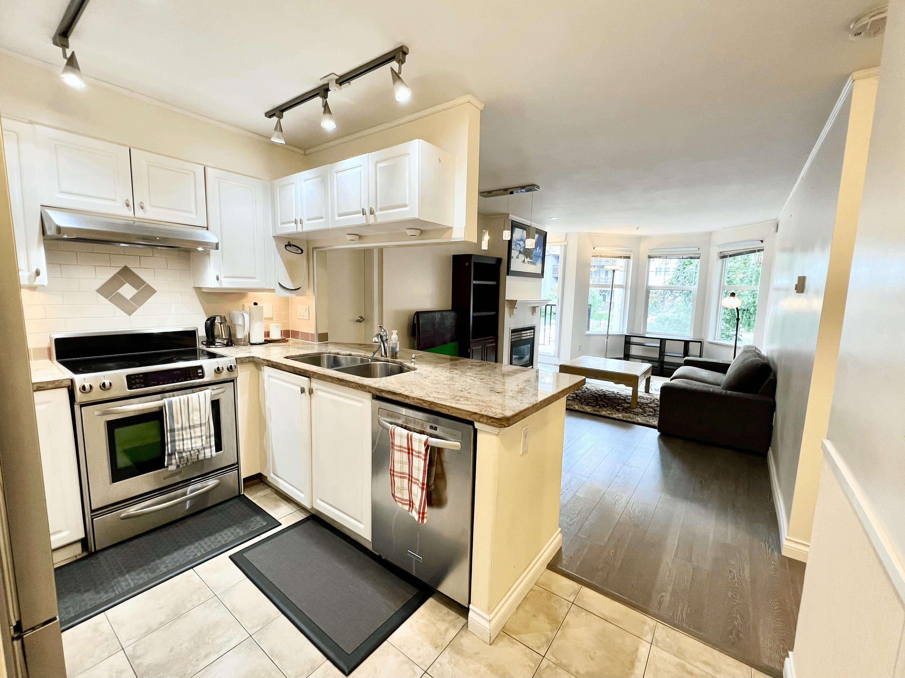 301 - 7038 21st Avenue, Burnaby, V5E 2Y9 — photo 4