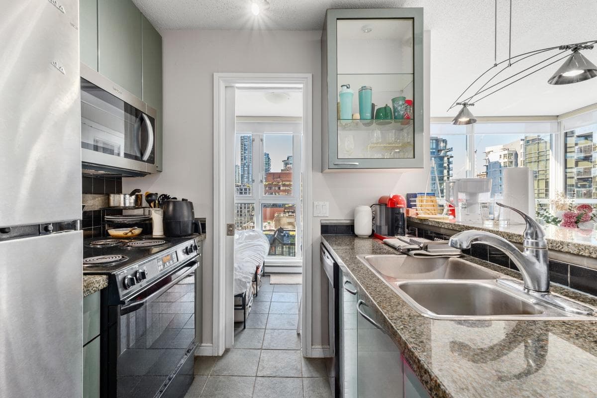 1507 - 1068 Hornby Street, Vancouver, V6Z 1V6 — photo 2