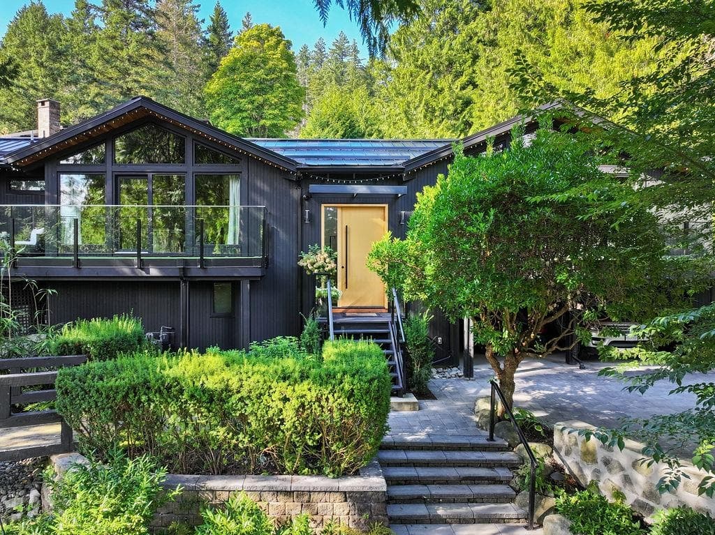 4645 Caulfeild Drive, West Vancouver, V7W 1E9 — photo 3