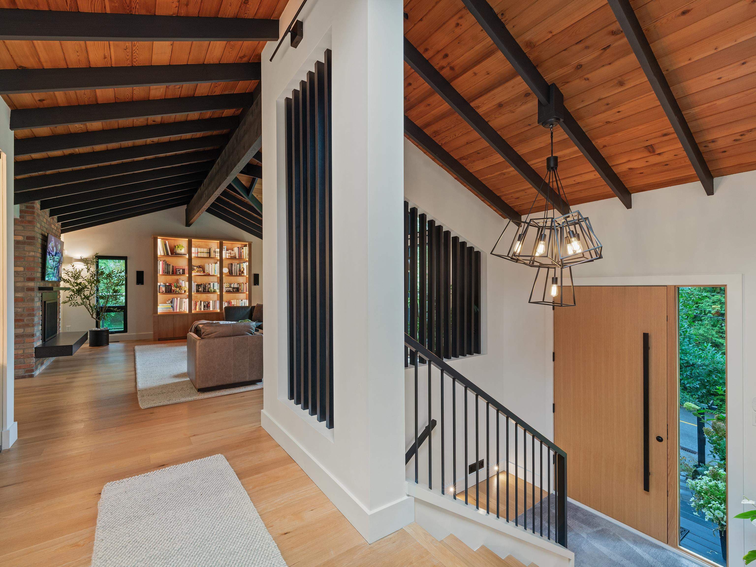 4645 Caulfeild Drive, West Vancouver, V7W 1E9 — photo 5
