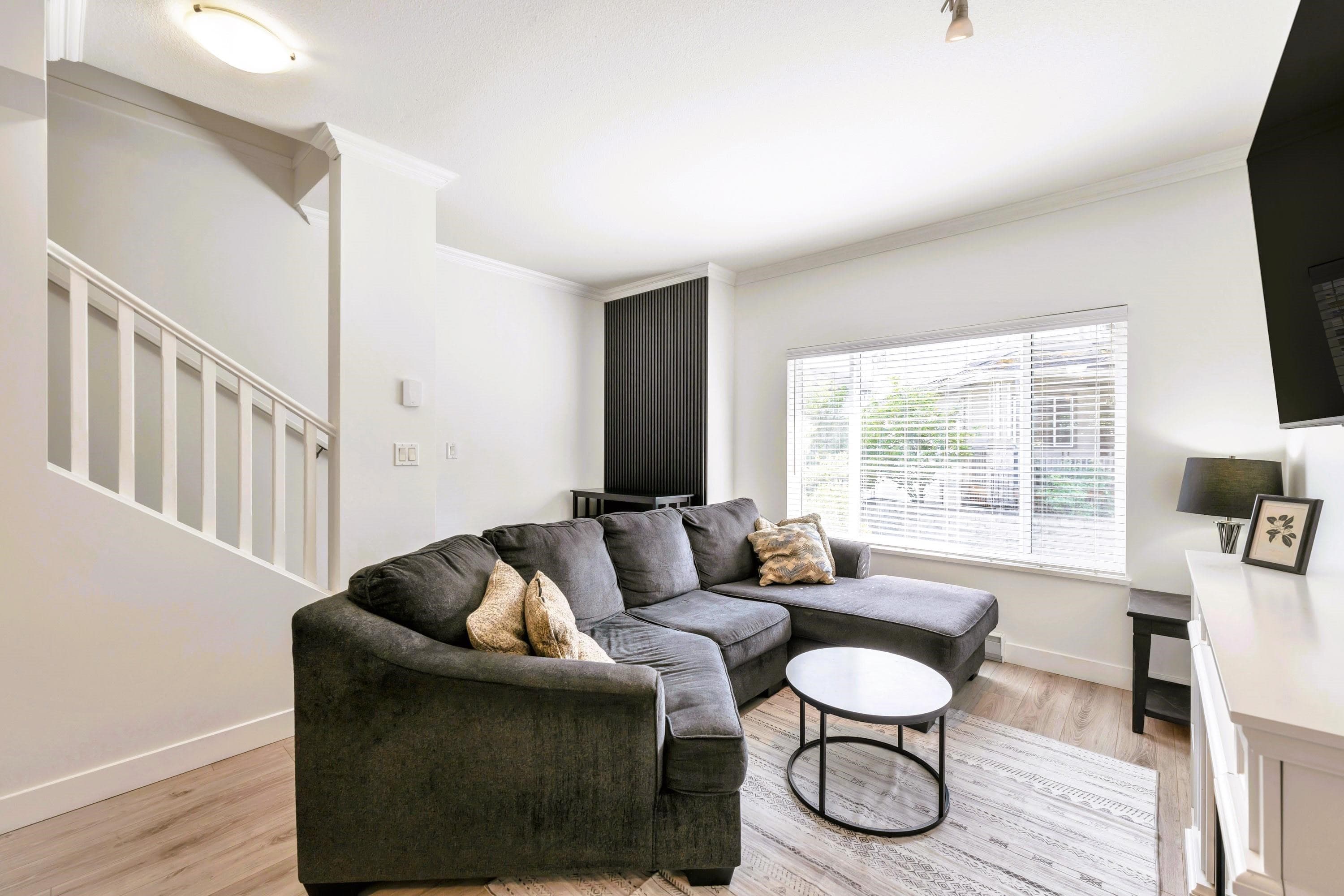 193 - 18701 66th Avenue, Surrey, V3S 4B1 — photo 3