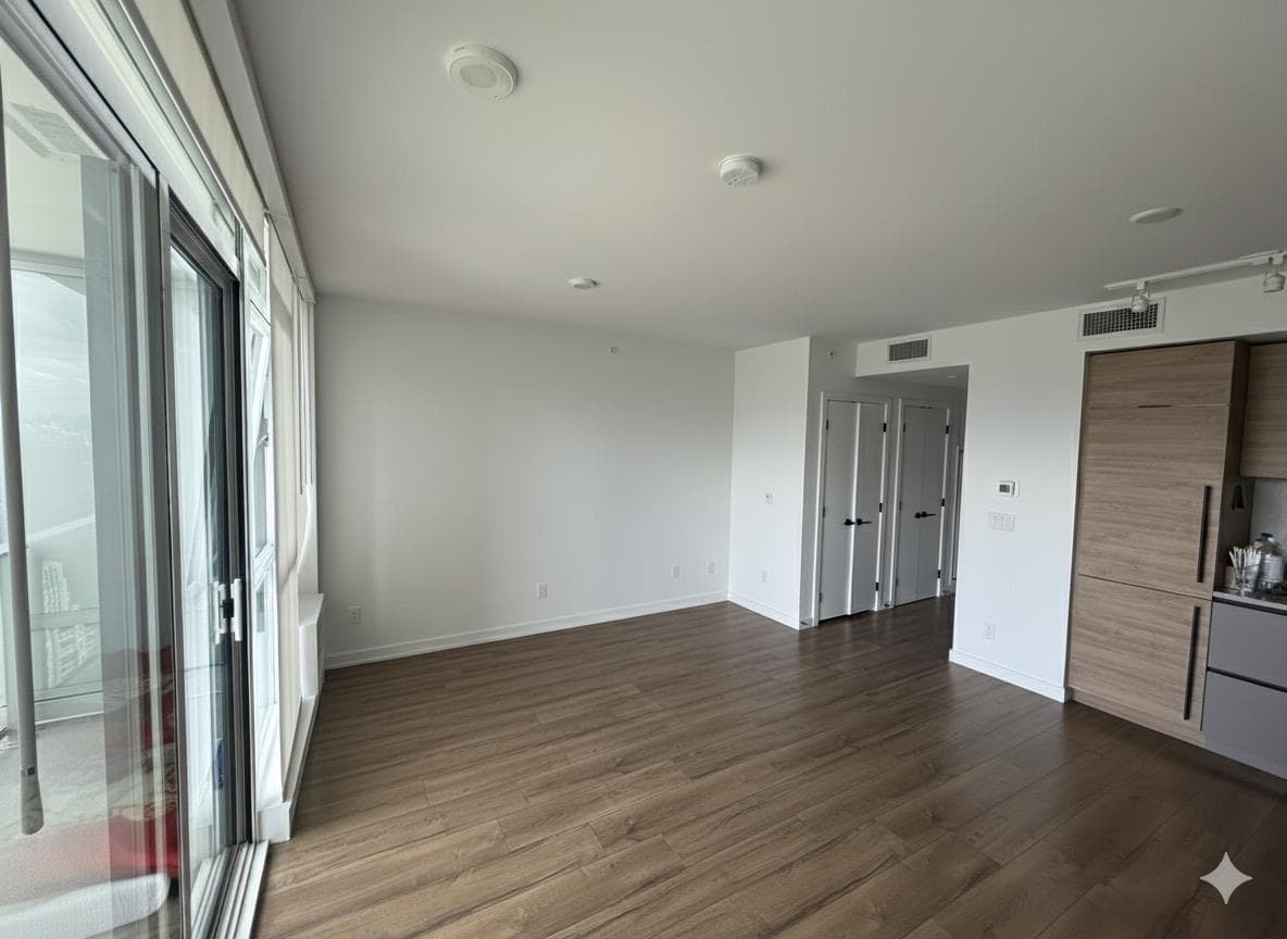 2403 - 13428 105 Avenue, Surrey, V3T 0S6 — photo 3