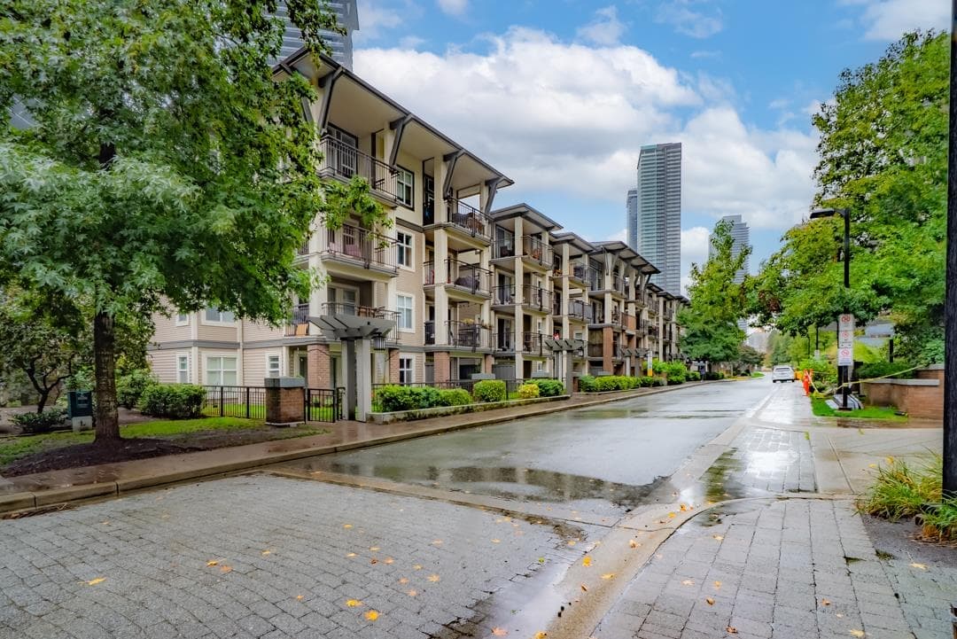 315 - 4788 Brentwood Drive, Burnaby