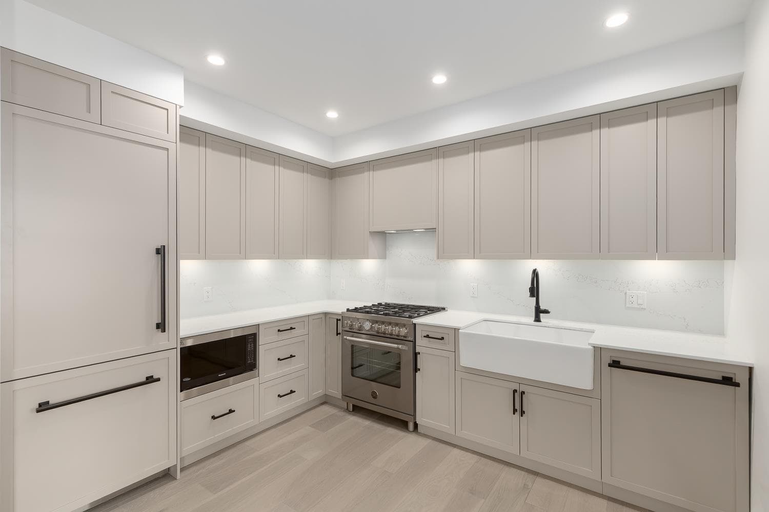 1081 Semlin Drive, Vancouver, V5L 2N6 — photo 3