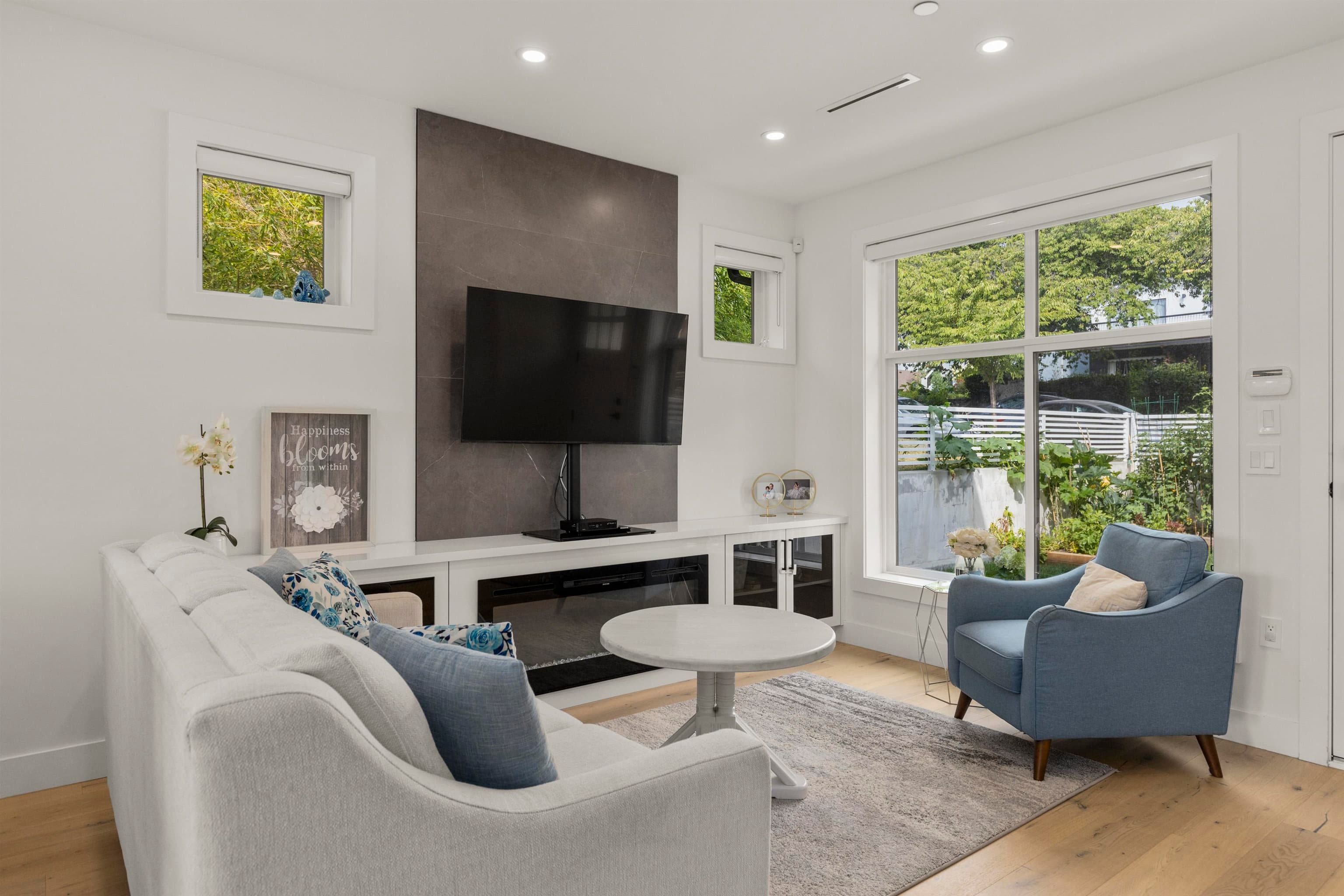 2666 E 6th Avenue, Vancouver, V5M 1R3 — photo 3