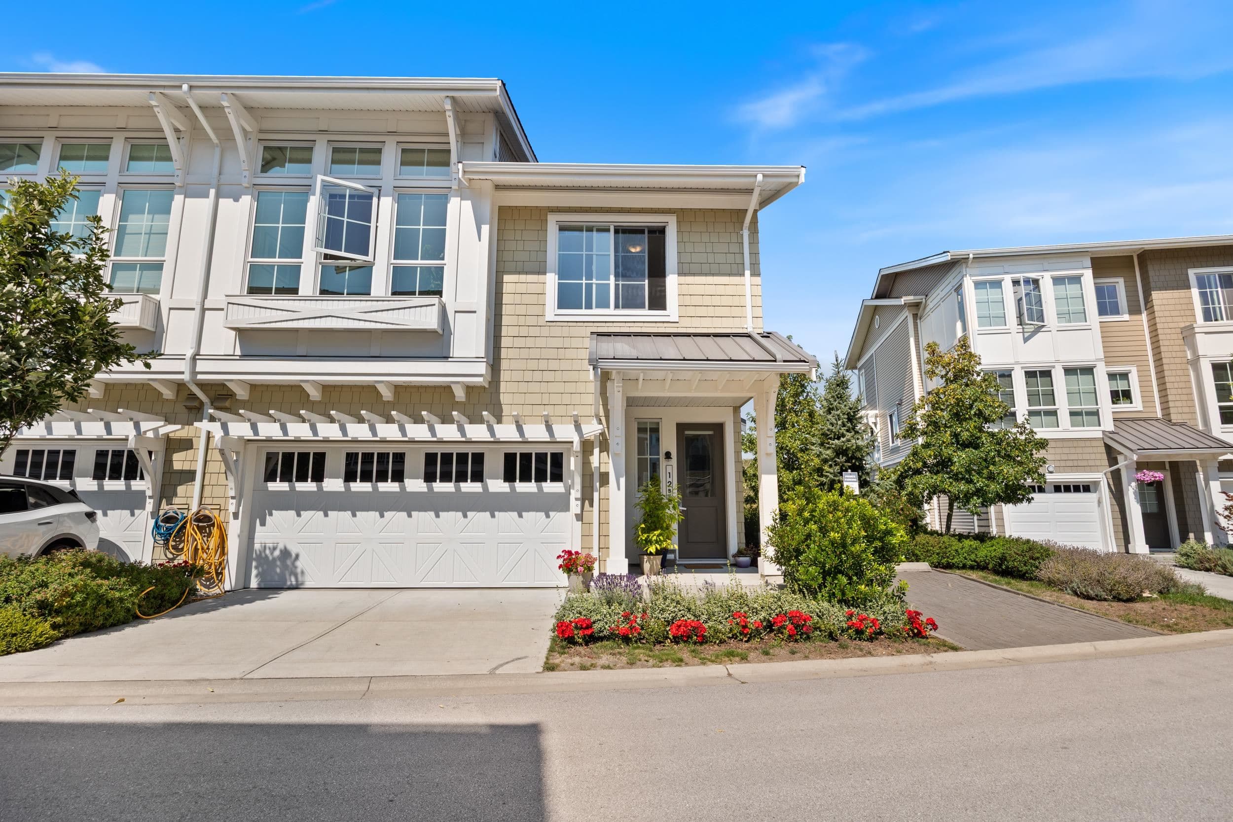 12B - 5551 Admiral Way, Ladner