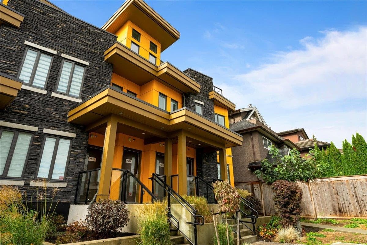 7553 Oak Street, Vancouver, V6P 4A4 — photo 2
