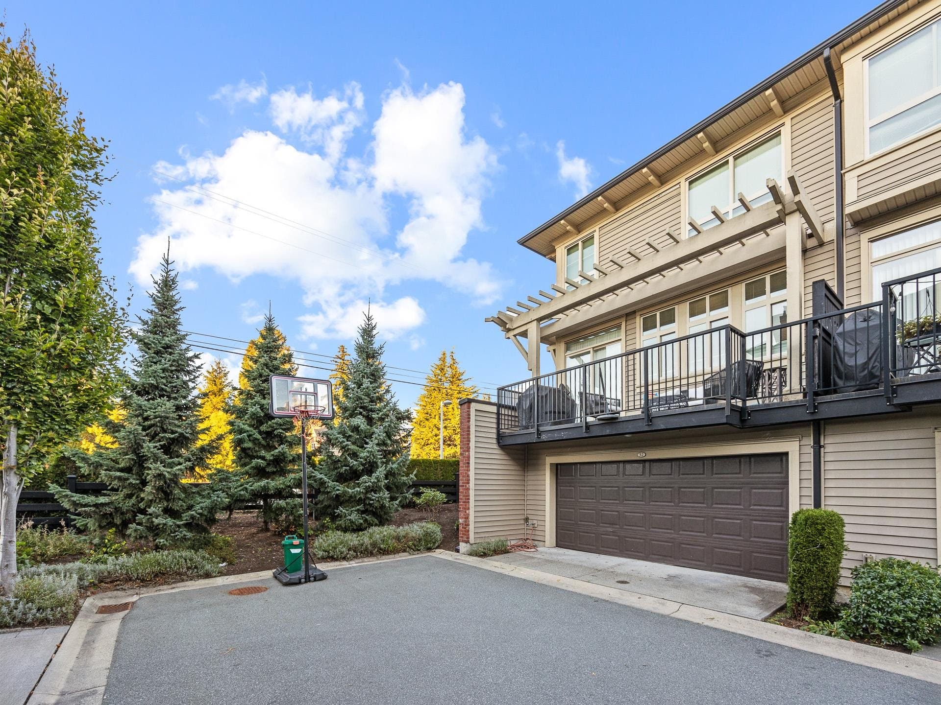 32 - 16261 23a Avenue, Surrey