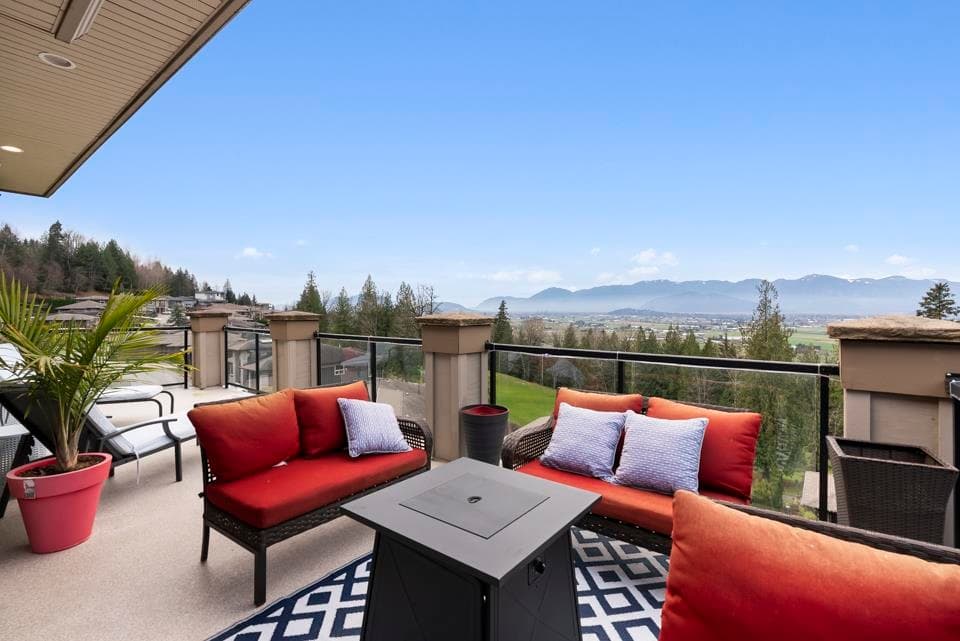 125 - 51075 Falls Court, Chilliwack, V4Z 1K7 — photo 2