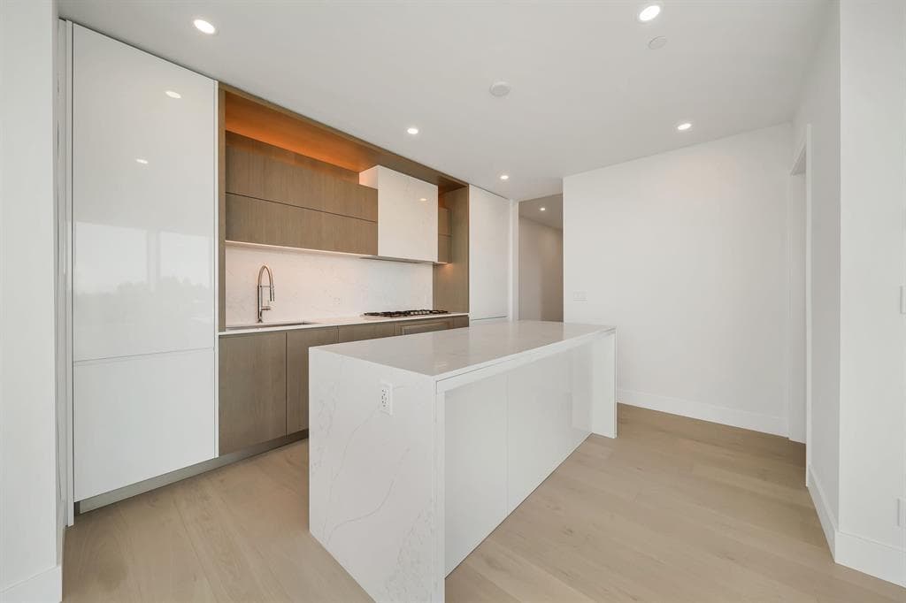 1342 Johnston Road, White Rock, V4B 3Z3 — photo 3