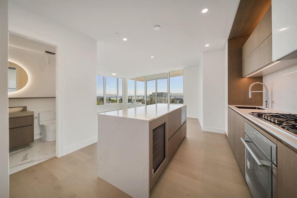 1342 Johnston Road, White Rock, V4B 3Z3 — photo 4