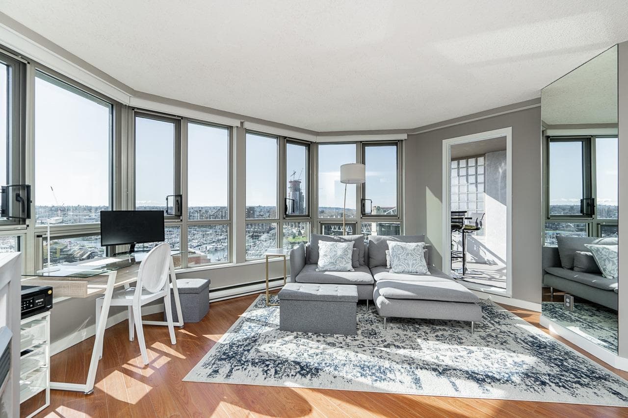 1402 - 1625 Hornby Street, Vancouver, V6Z 2M2 — photo 2