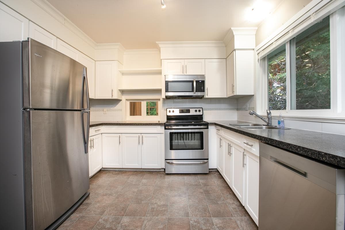 128 53 Street, Delta, V4M 3B2 — photo 5