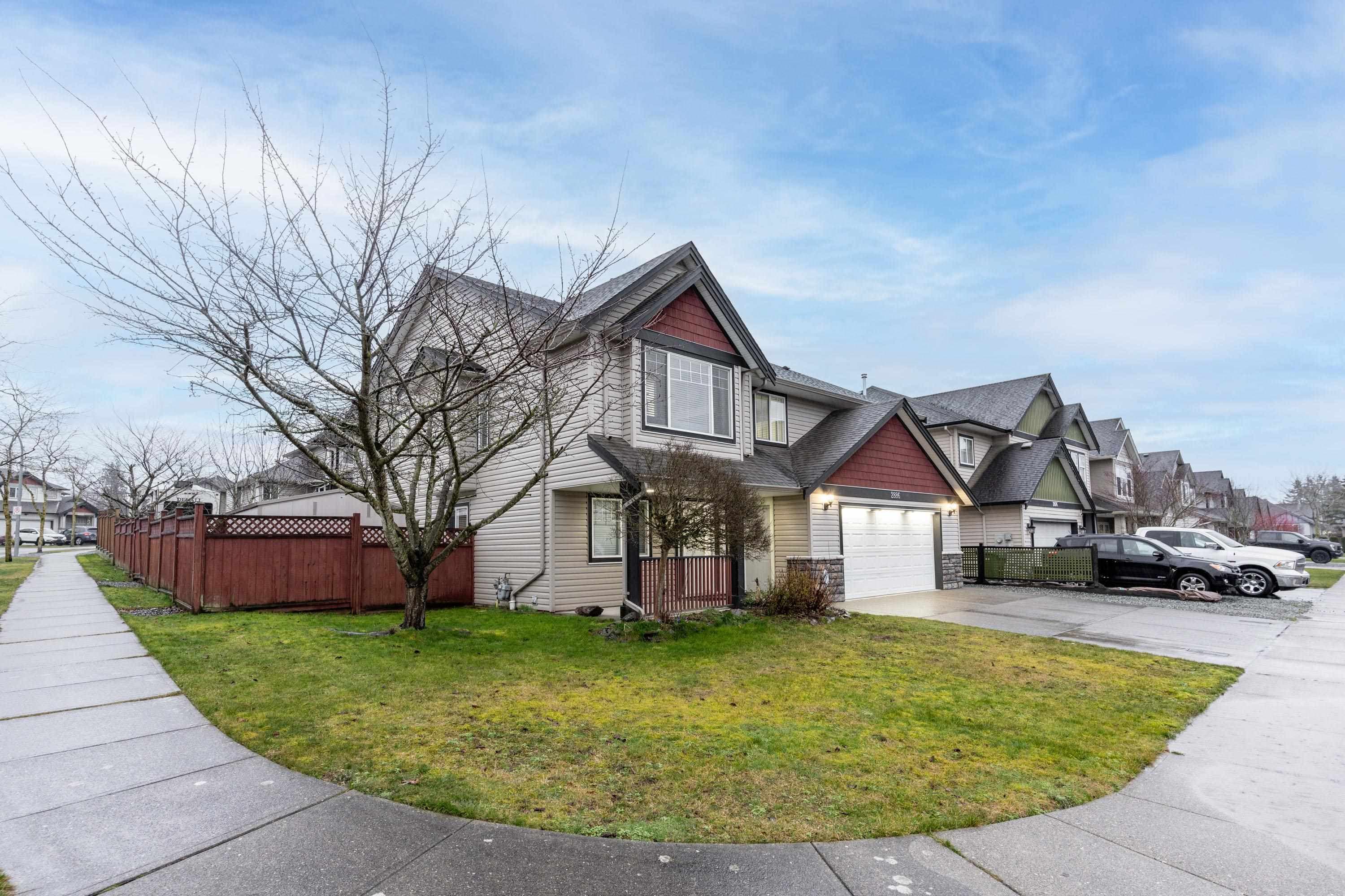 2886 Boxcar Street, Abbotsford, V4X 2S5 — photo 2