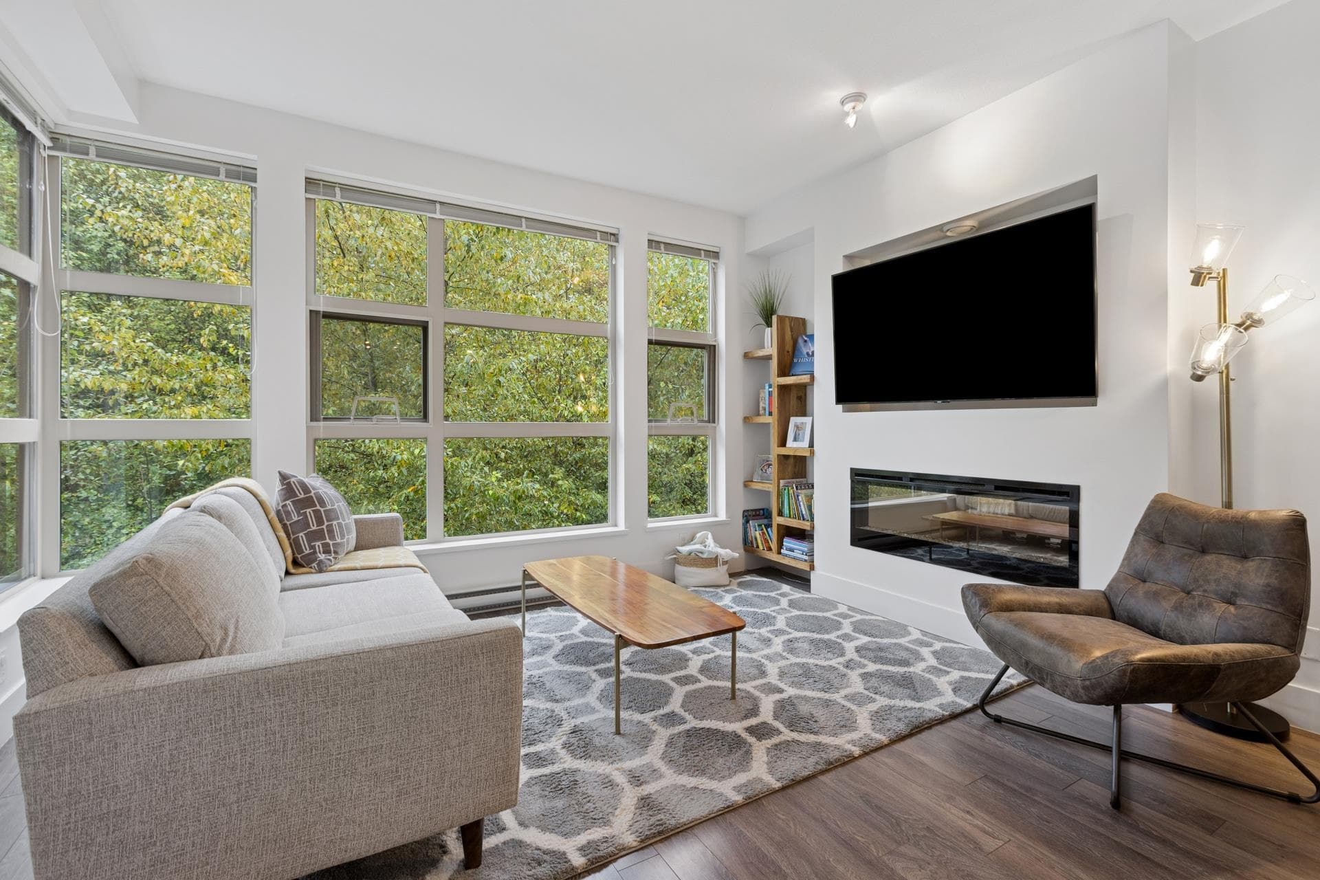 406 - 3606 Aldercrest Drive, North Vancouver, V7G 0A3 — photo 3