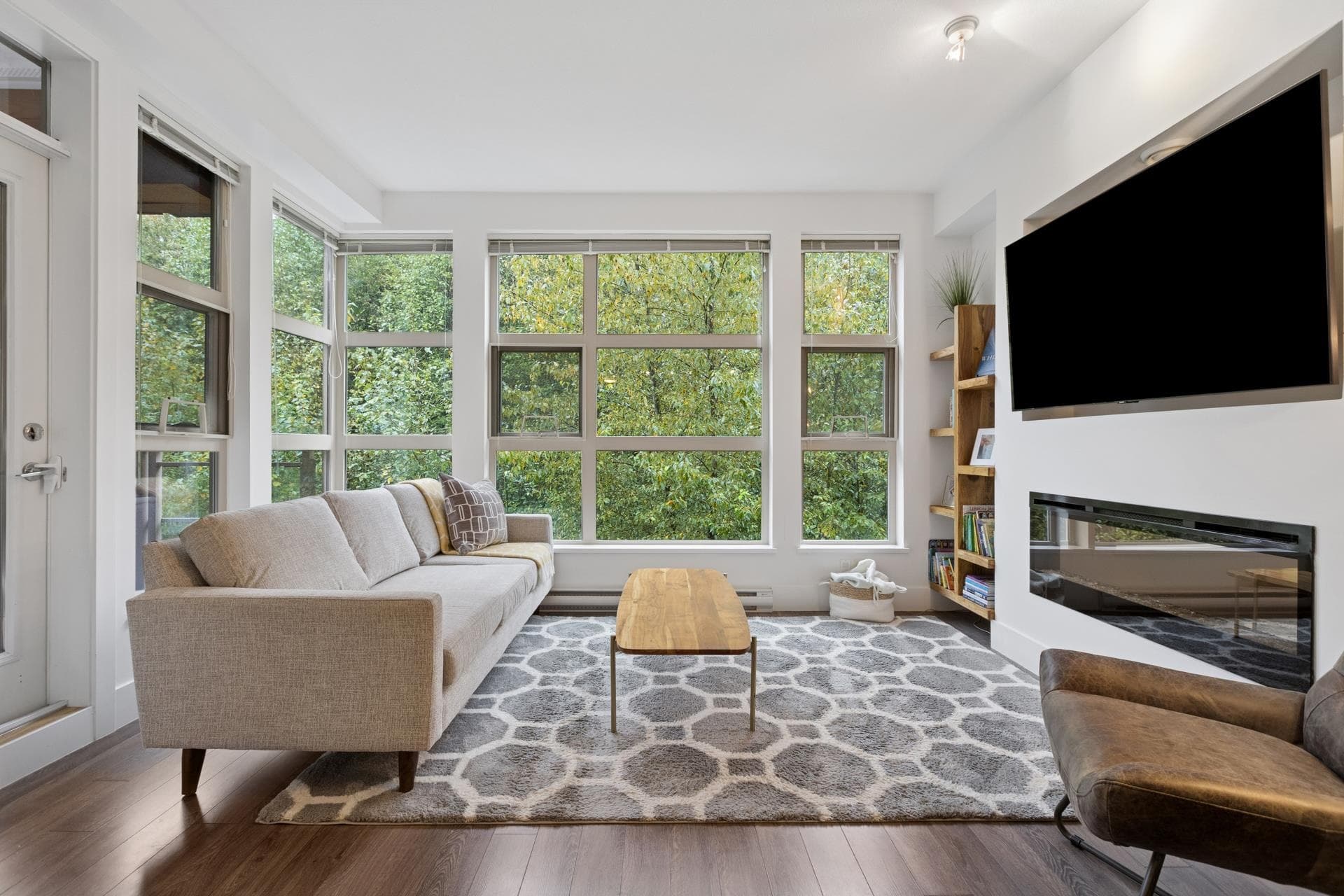 406 - 3606 Aldercrest Drive, North Vancouver, V7G 0A3 — photo 4