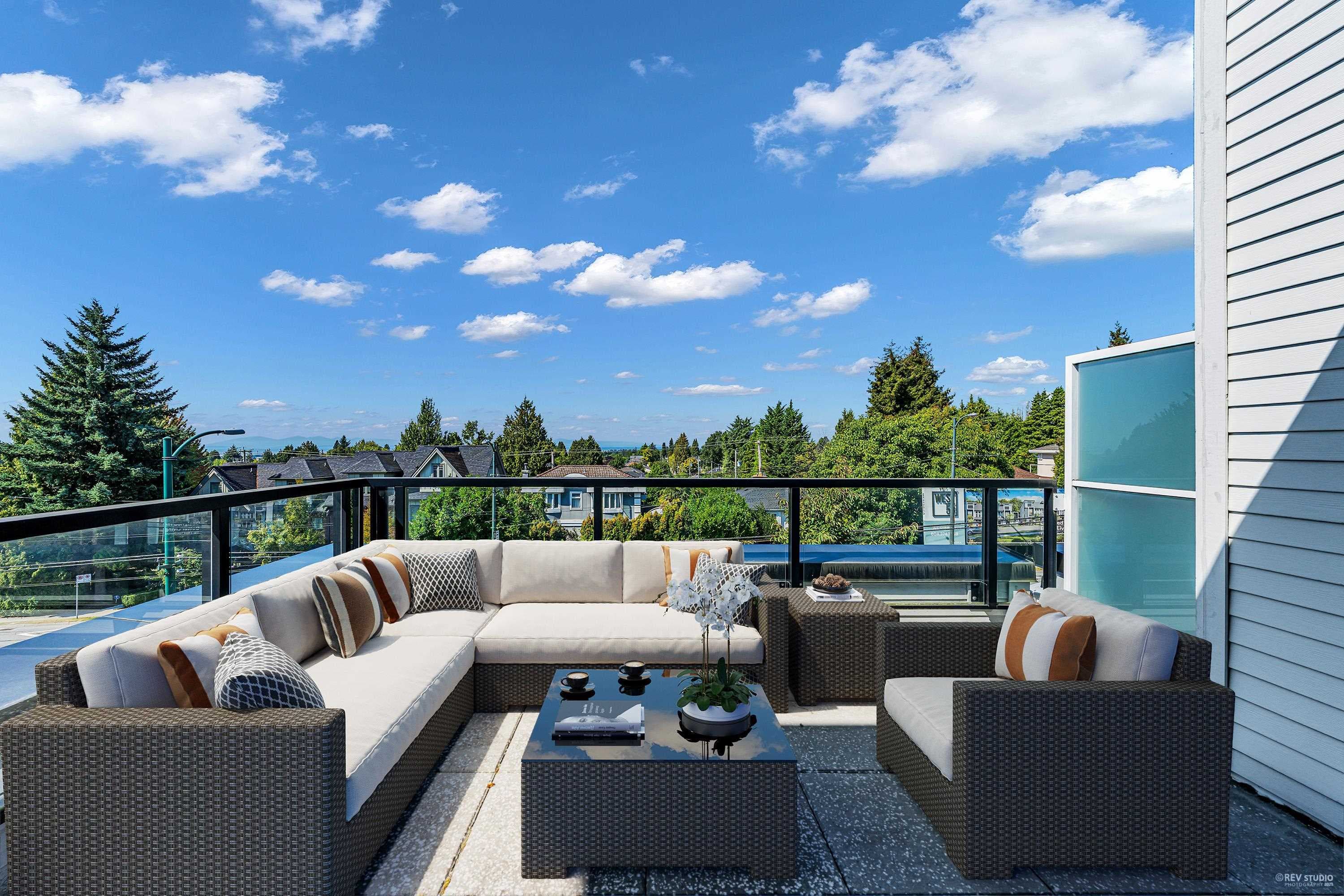 7478 Granville Street, Vancouver