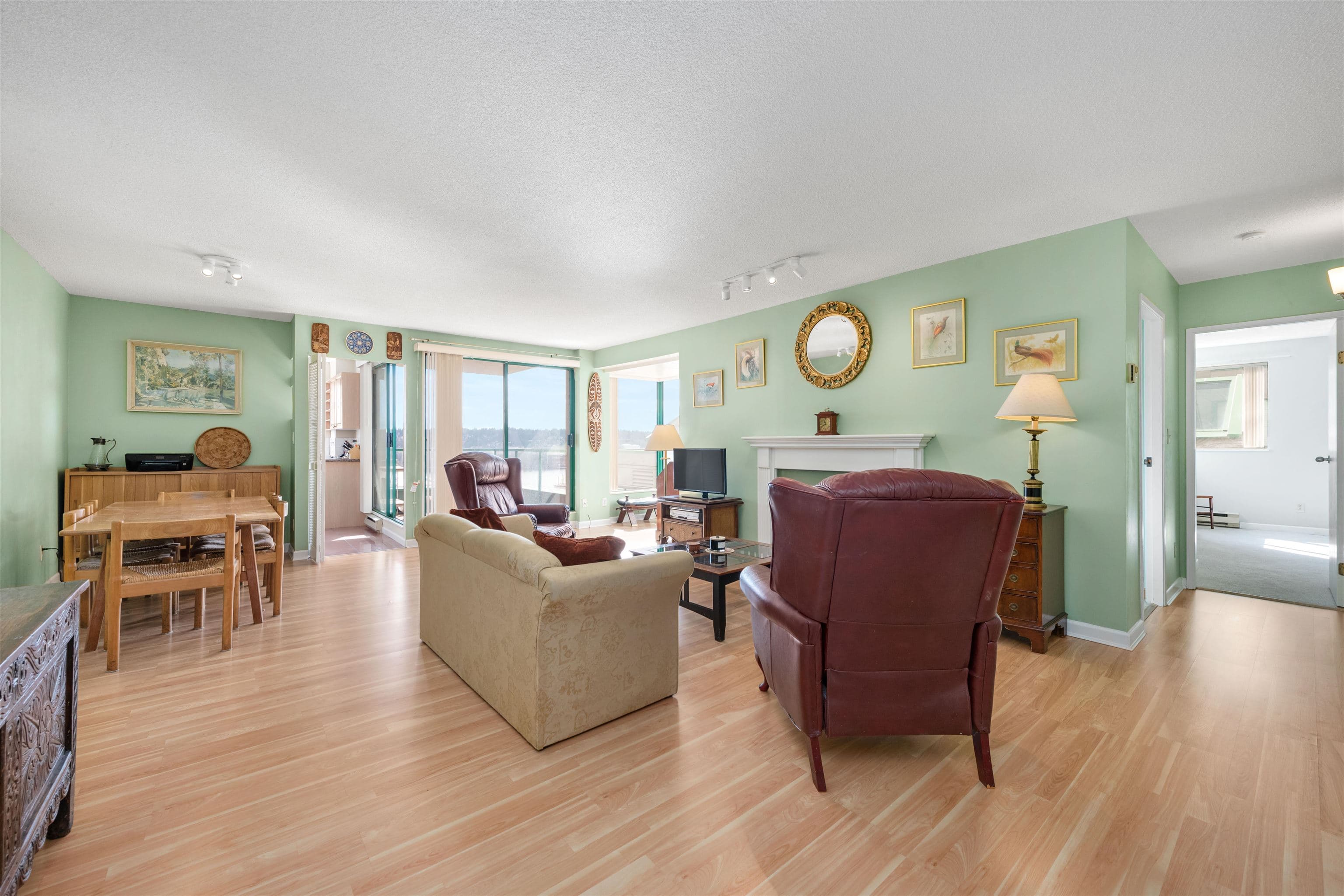 202 - 410 Carnarvon Street, New Westminster, V3L 5N9 — photo 5