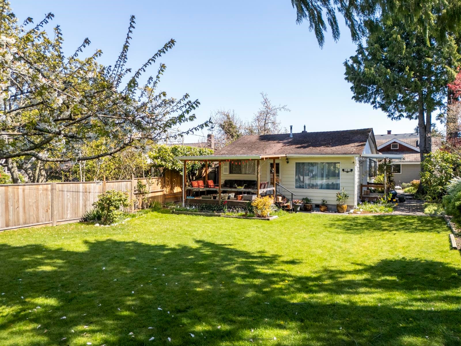 206 66a Street, Delta, V4L 1M5 — photo 2