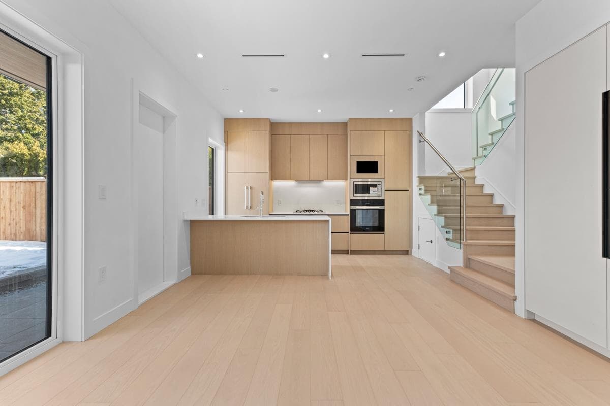 2 - 1315 W 64th Avenue, Vancouver, V6P 2M9 — photo 5