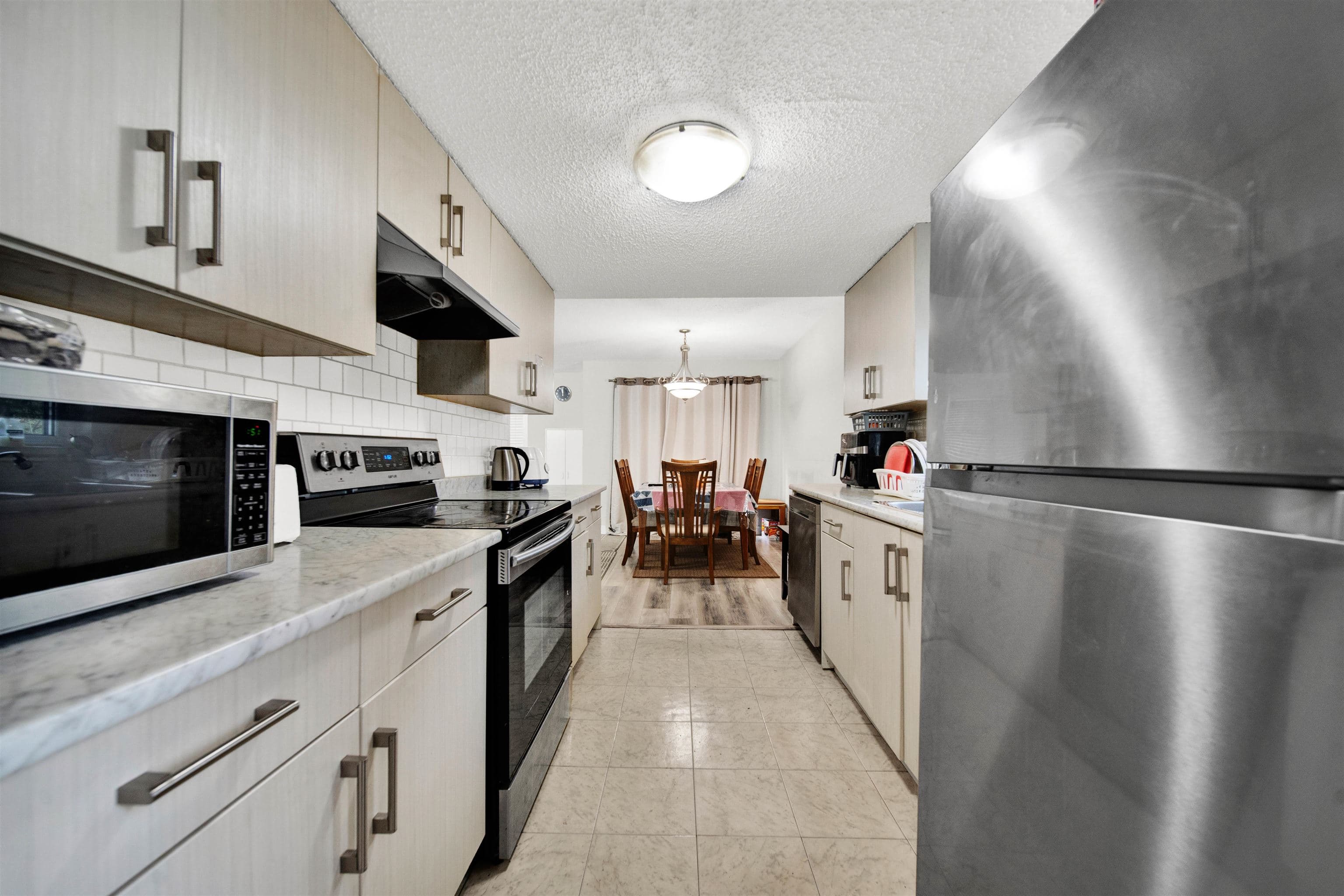 104 - 13275 70b Avenue, Surrey, V3W 7Z2 — photo 3