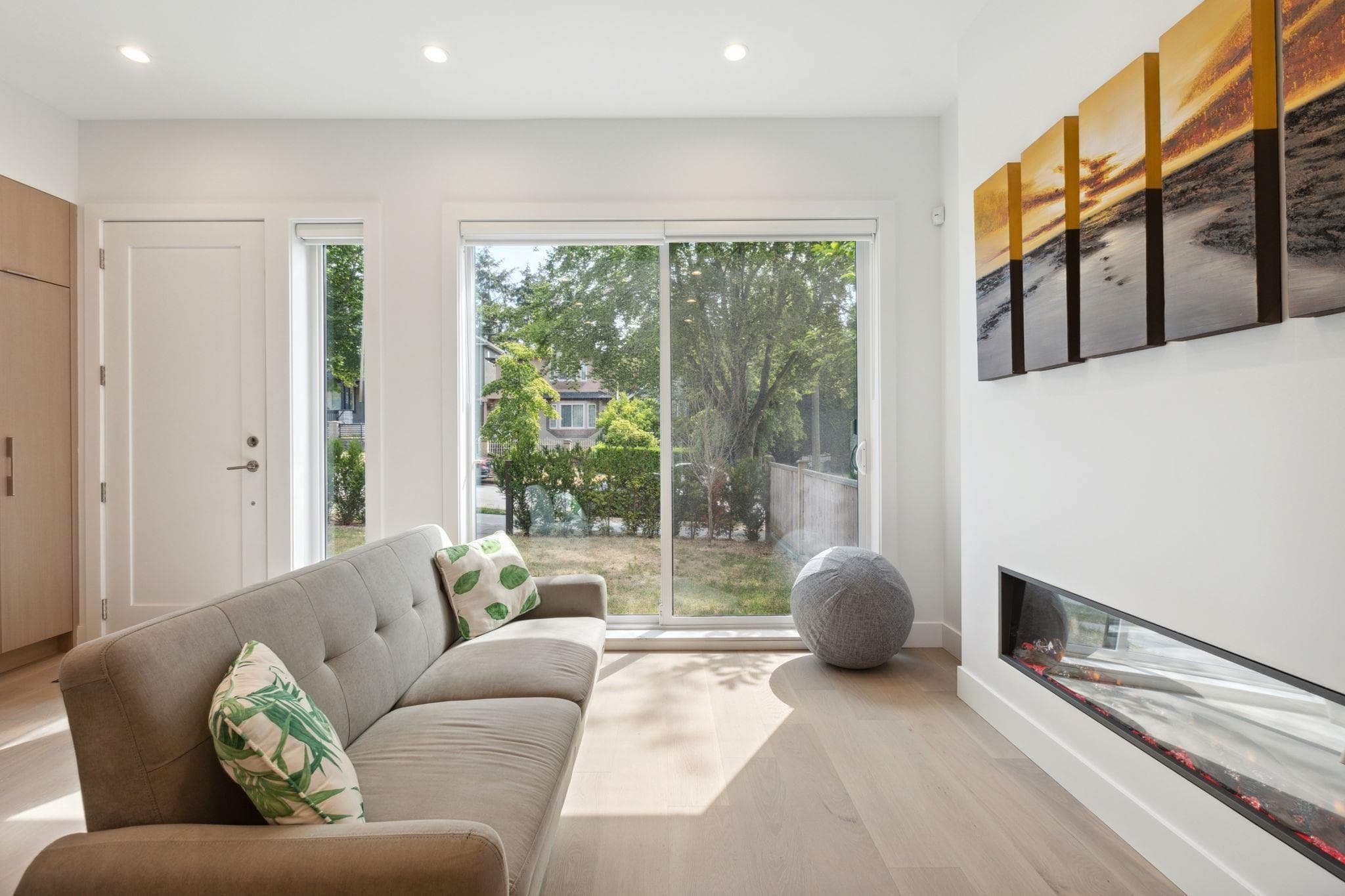 7855 Ontario Street, Vancouver, V5X 3C8 — photo 2