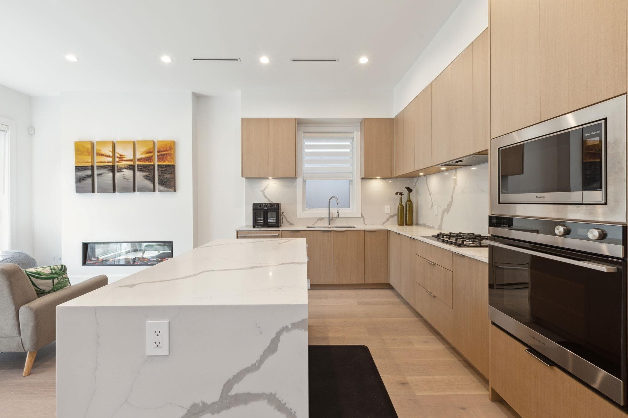 7855 Ontario Street, Vancouver, V5X 3C8 — photo 4