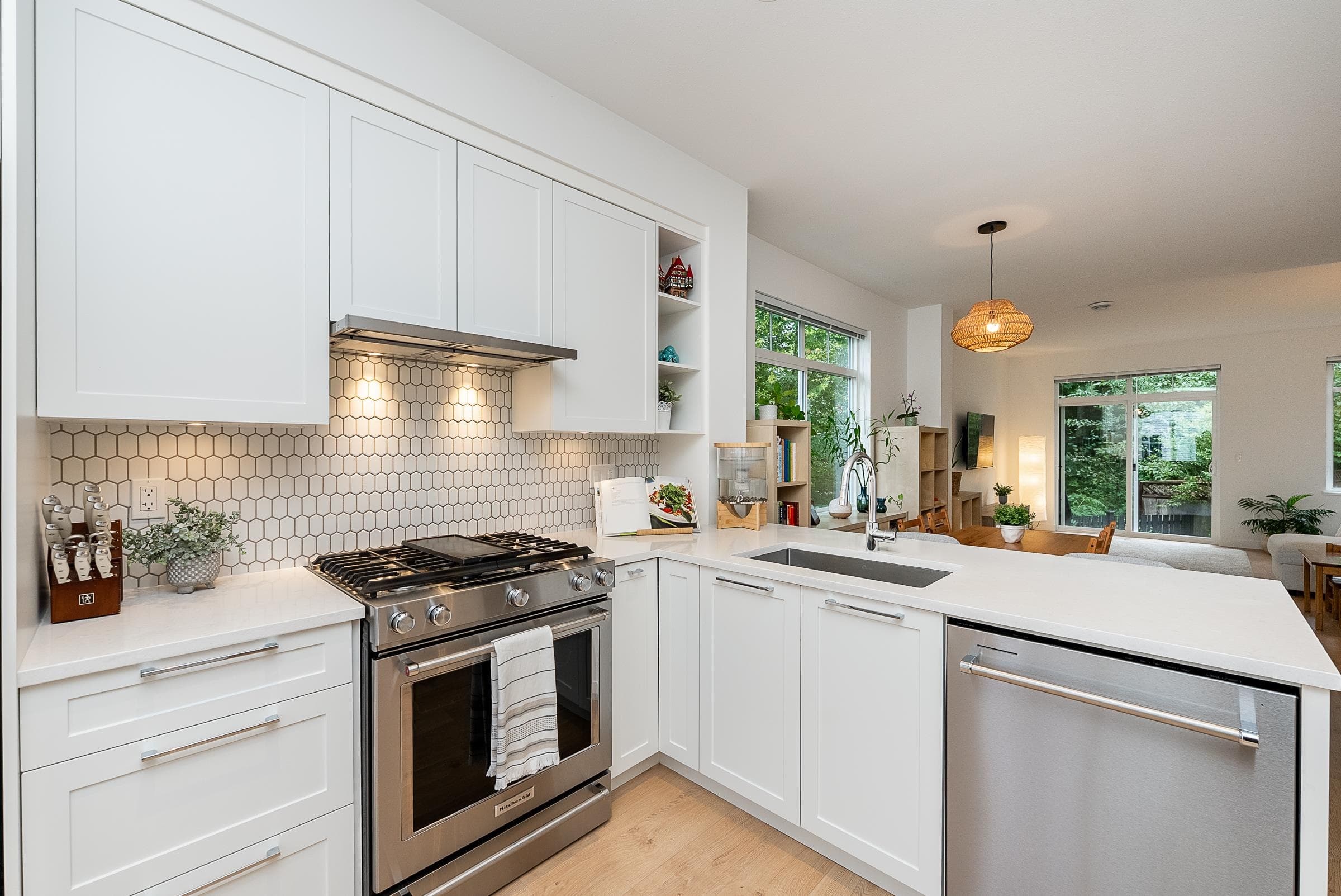 142 - 1220 Rocklin Street, Coquitlam, V3B 0R6 — photo 1
