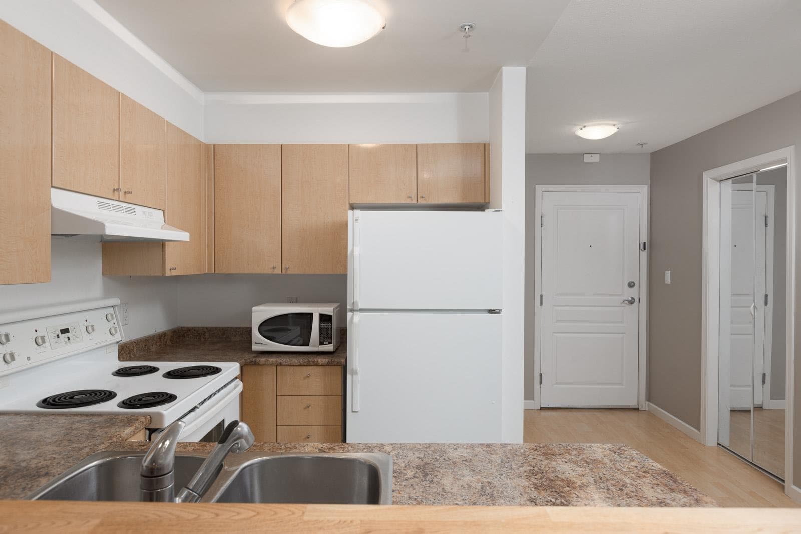 309 - 3278 Heather Street, Vancouver, V5Z 4R9 — photo 3