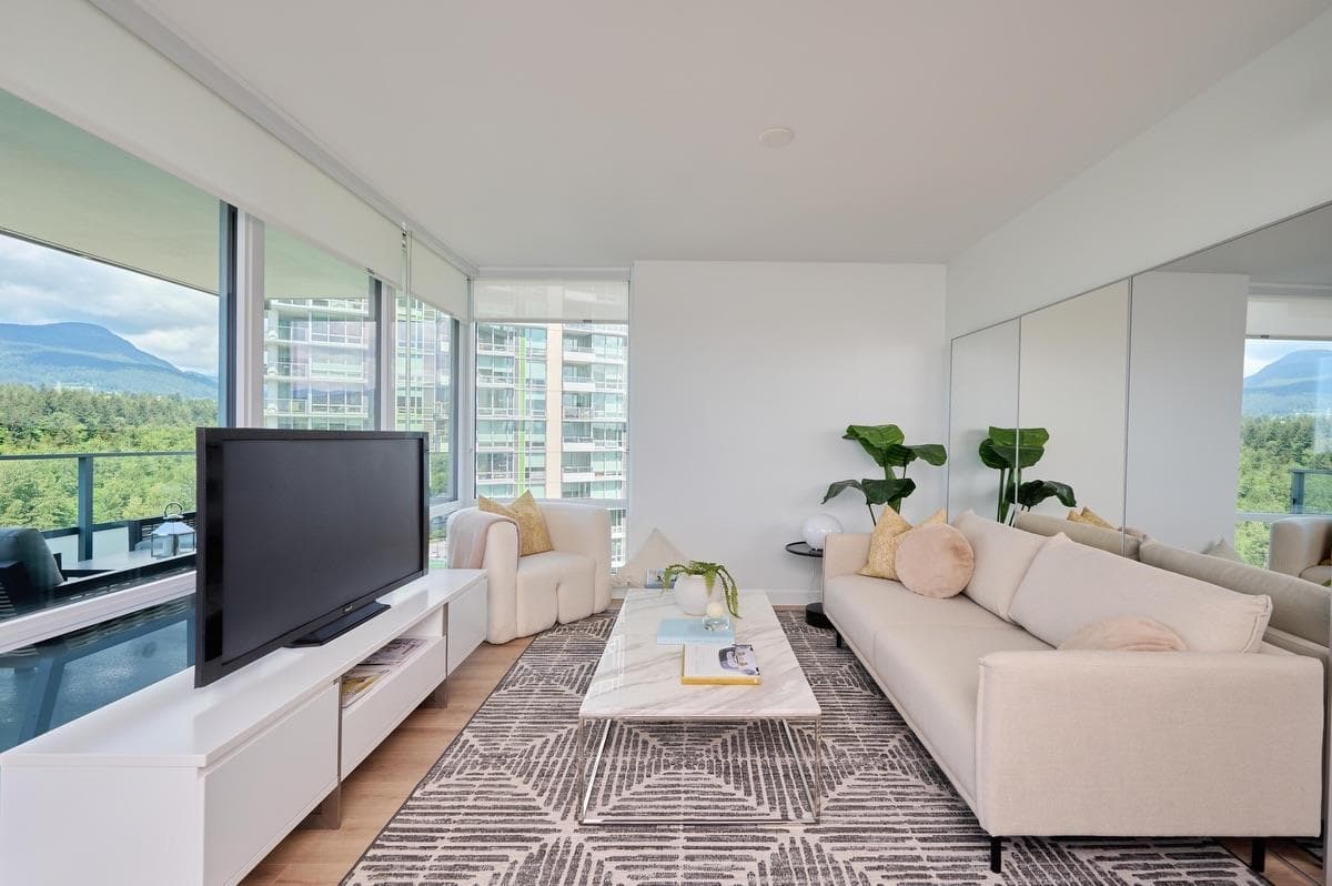 1701 - 1500 Fern Street, North Vancouver, V7J 0E6 — photo 3