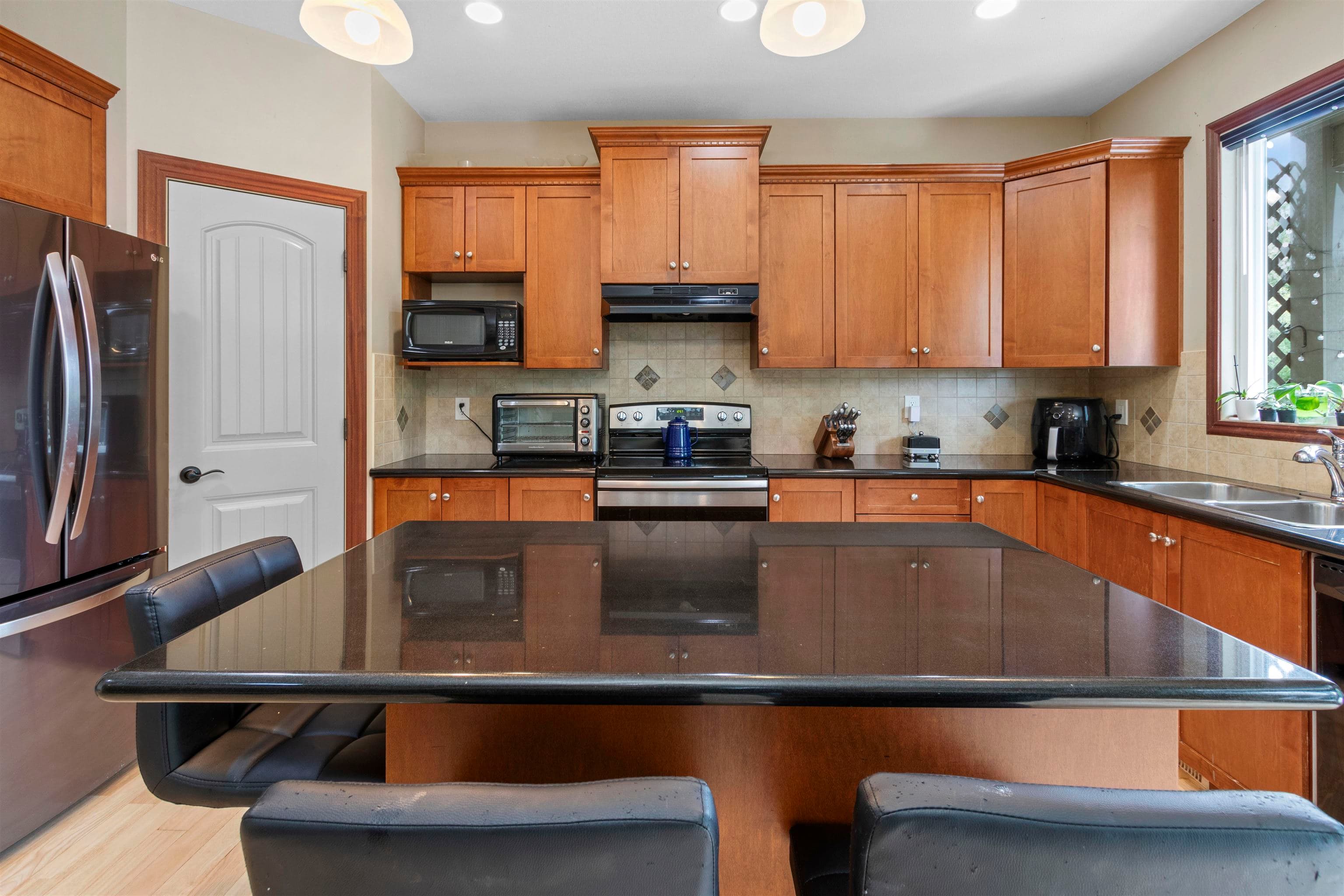 11338 240a Street, Maple Ridge, V2W 0A4 — photo 3