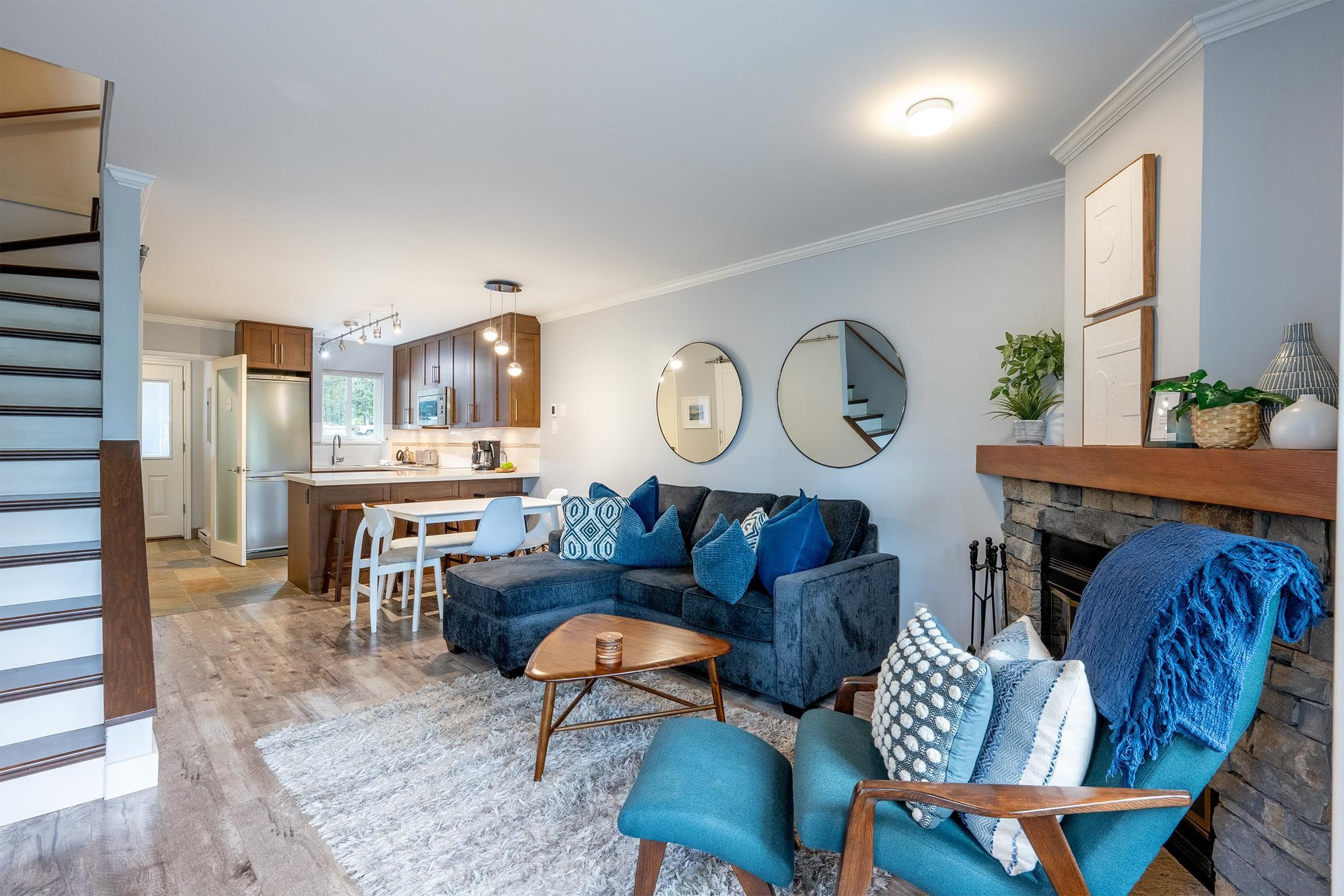 10 - 2211 Marmot Place, Whistler, V8E 0M6 — photo 2