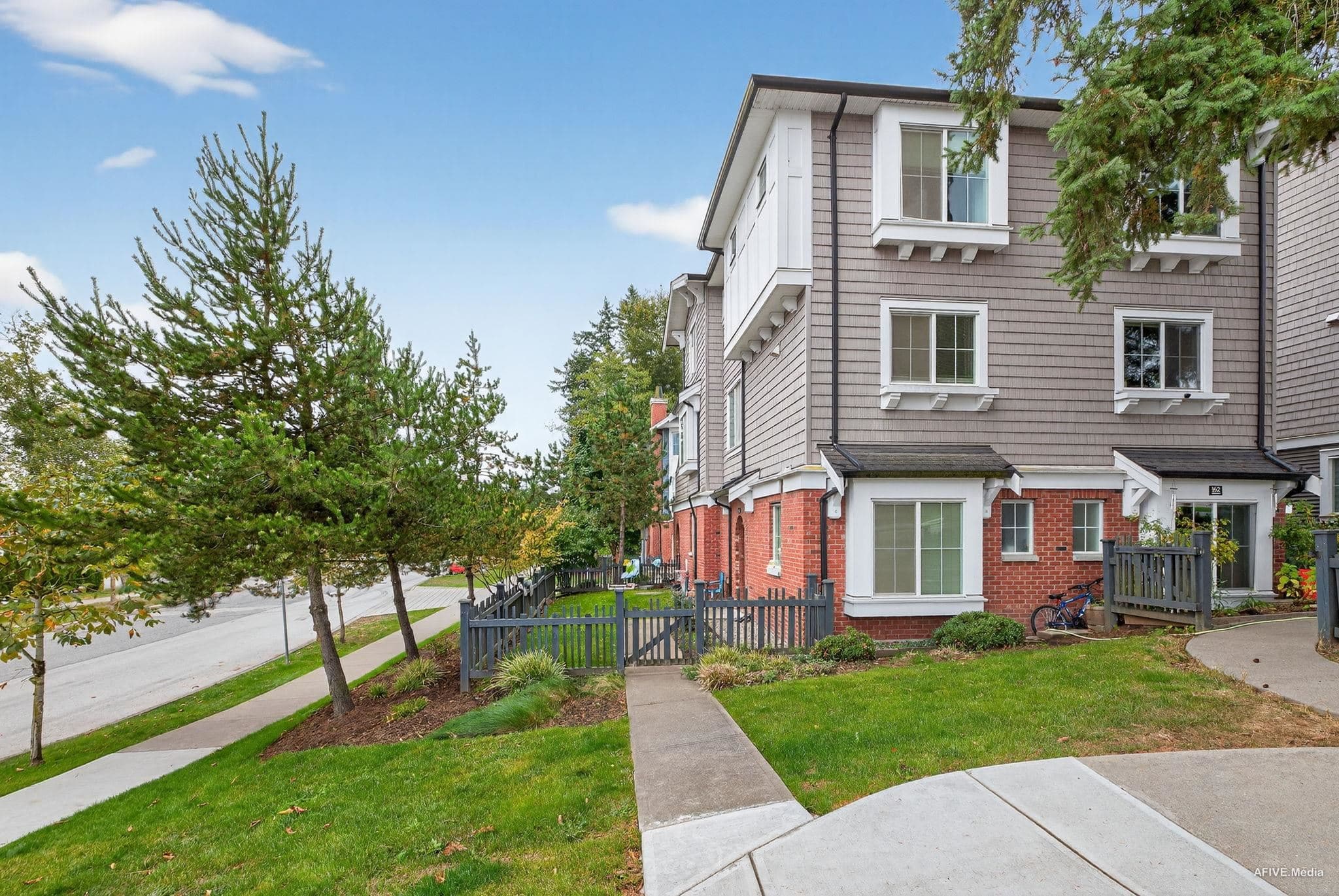 163 - 14833 61 Avenue, Surrey