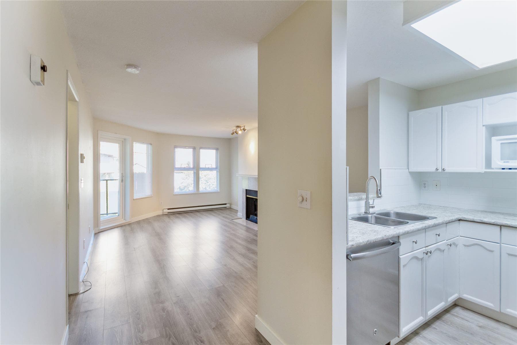 214 - 98 Laval Street, Coquitlam, V3K 6S9 — photo 3
