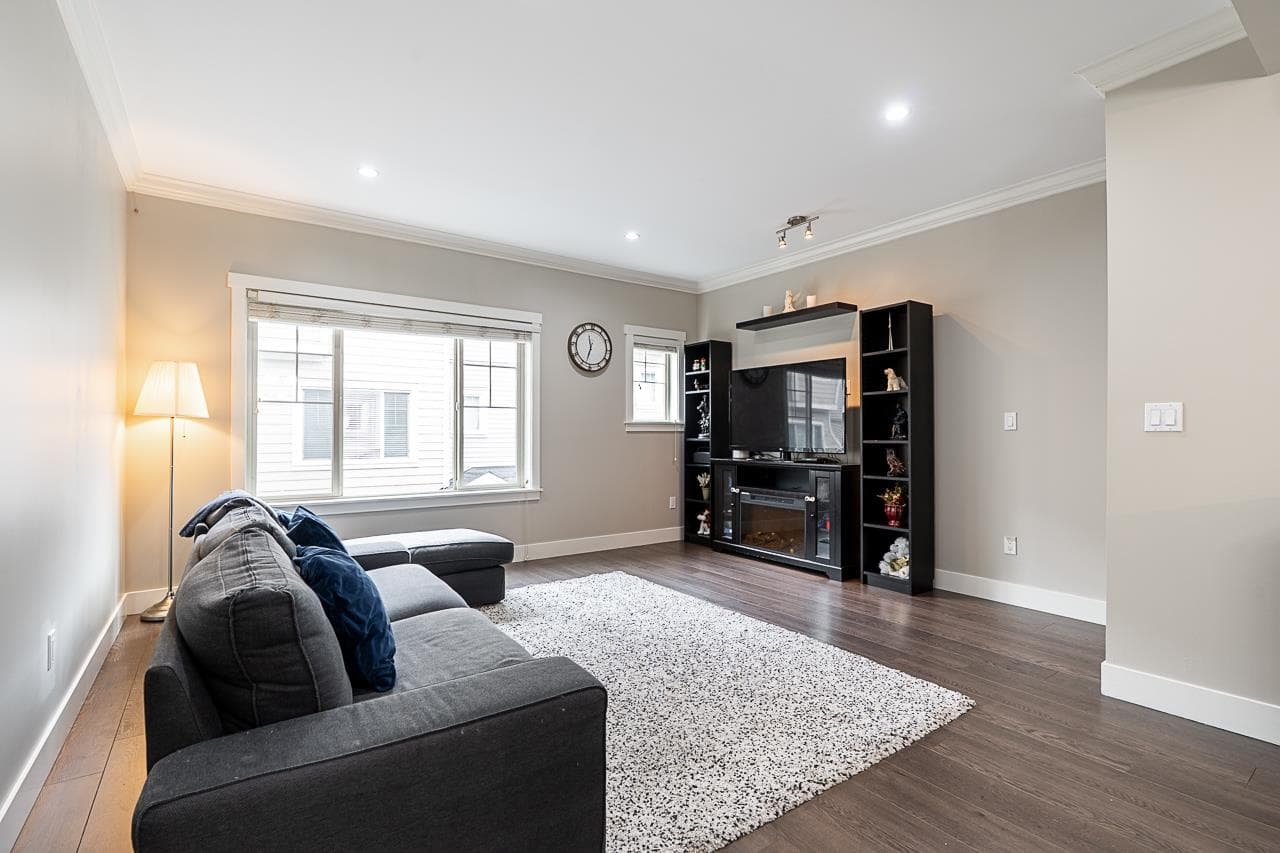 8 - 19097 64 Avenue, Surrey, V3S 6X5 — photo 5