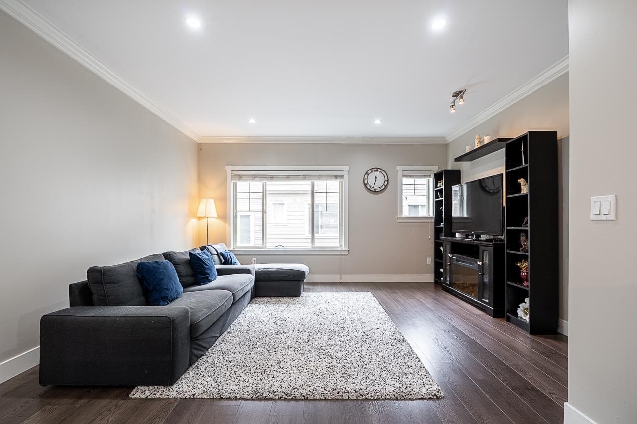 8 - 19097 64 Avenue, Surrey, V3S 6X5 — photo 4