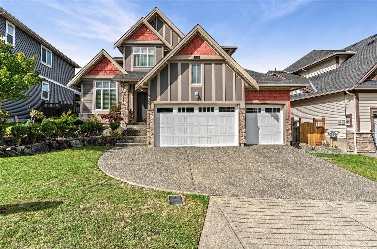 2203 Riesling Drive, Abbotsford, V4X 0A6 — photo 1