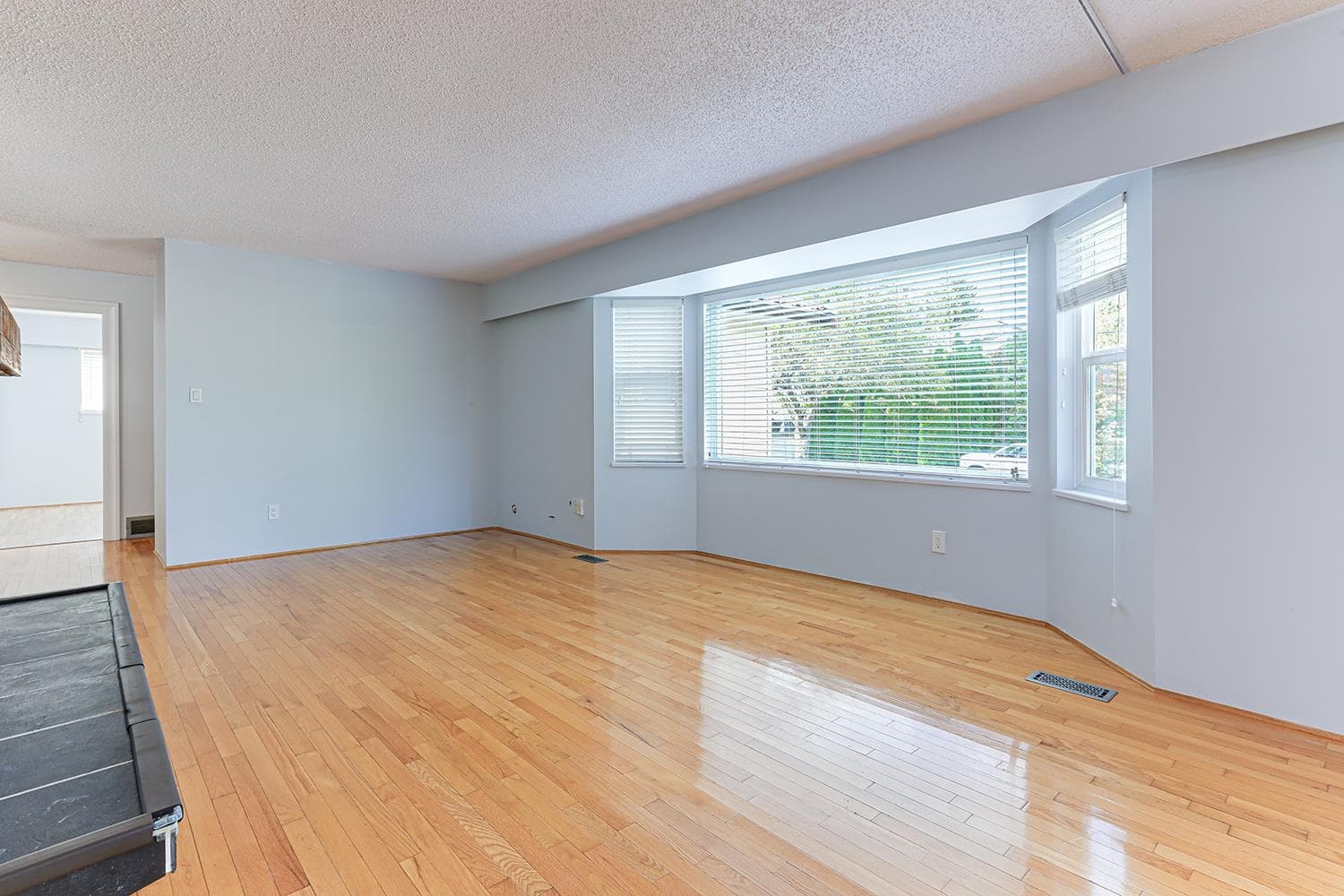 13134 98a Avenue, Surrey, V3T 1C6 — photo 4