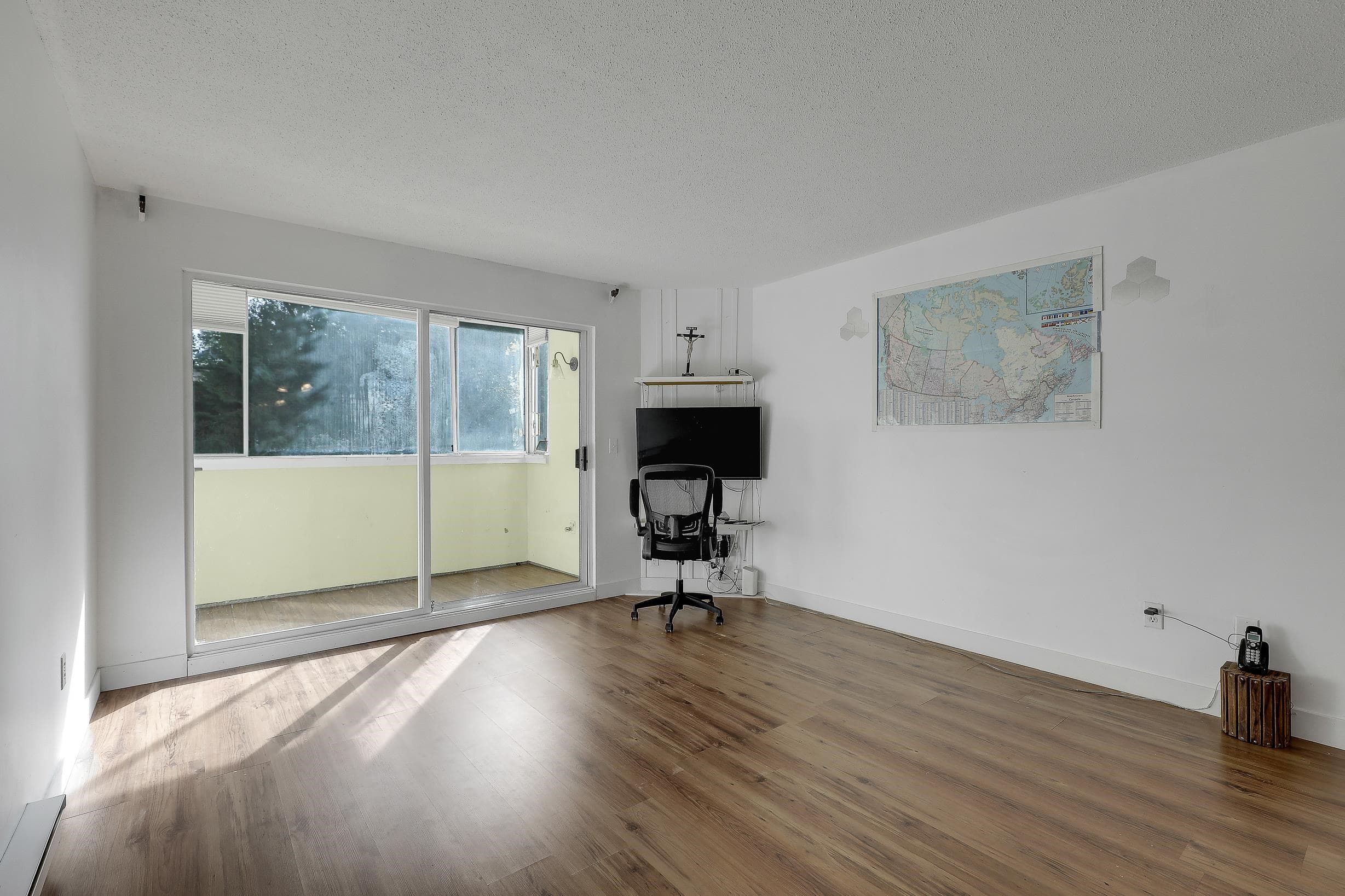 208 - 7175 134 Street, Surrey, V3W 4T1 — photo 5