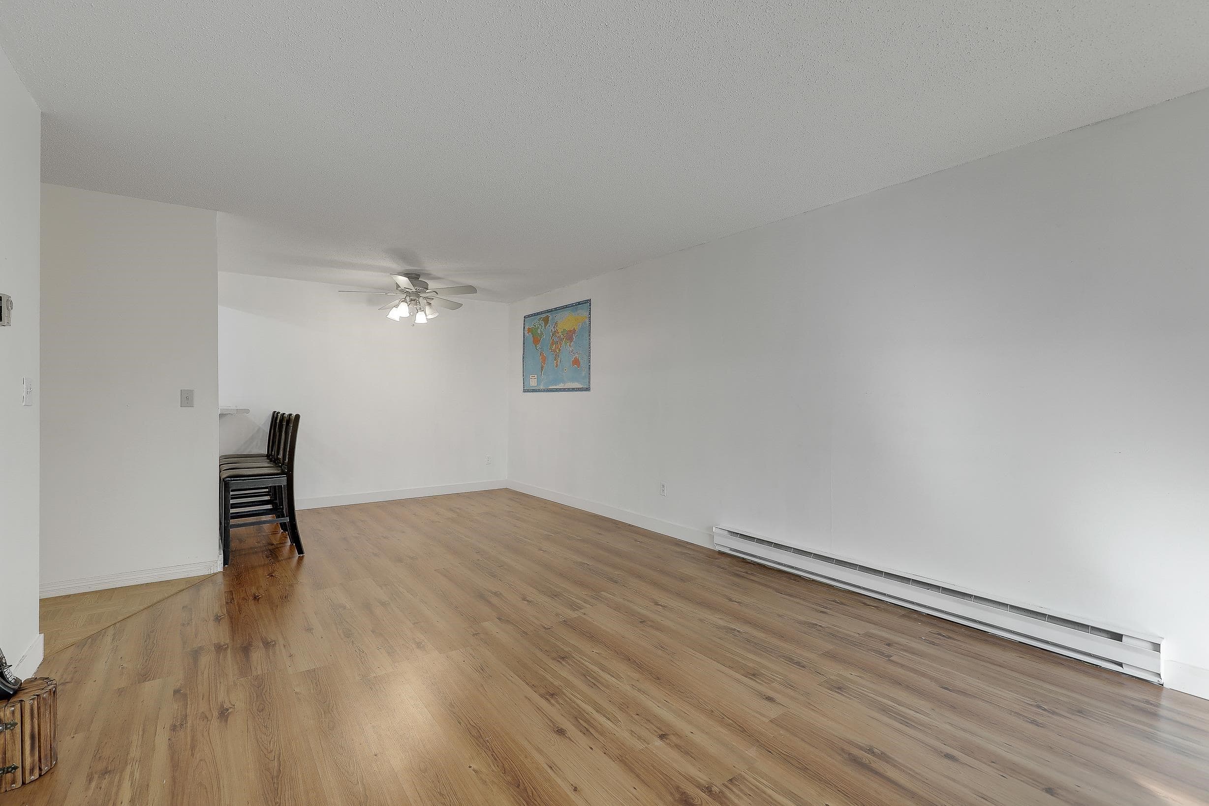 208 - 7175 134 Street, Surrey, V3W 4T1 — photo 4