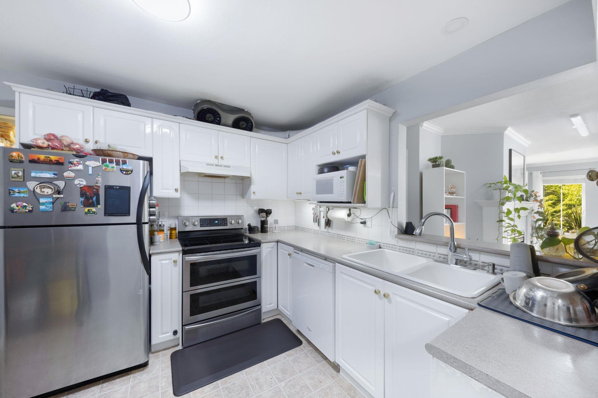 215 - 12125 75a Avenue, Surrey, V3W 1B9 — photo 3