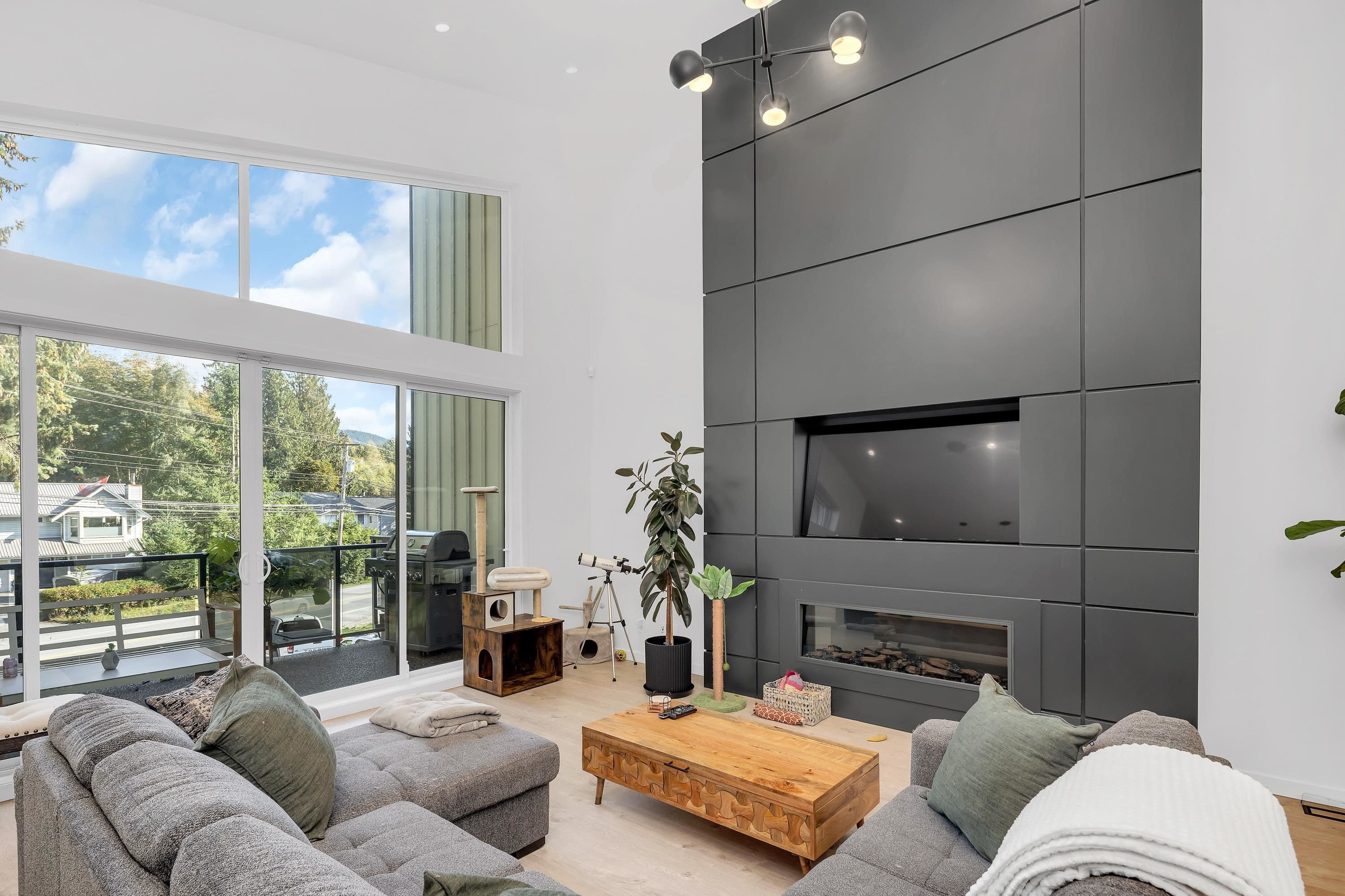 41727 Government Road, Squamish, V0N 1H0 — photo 3