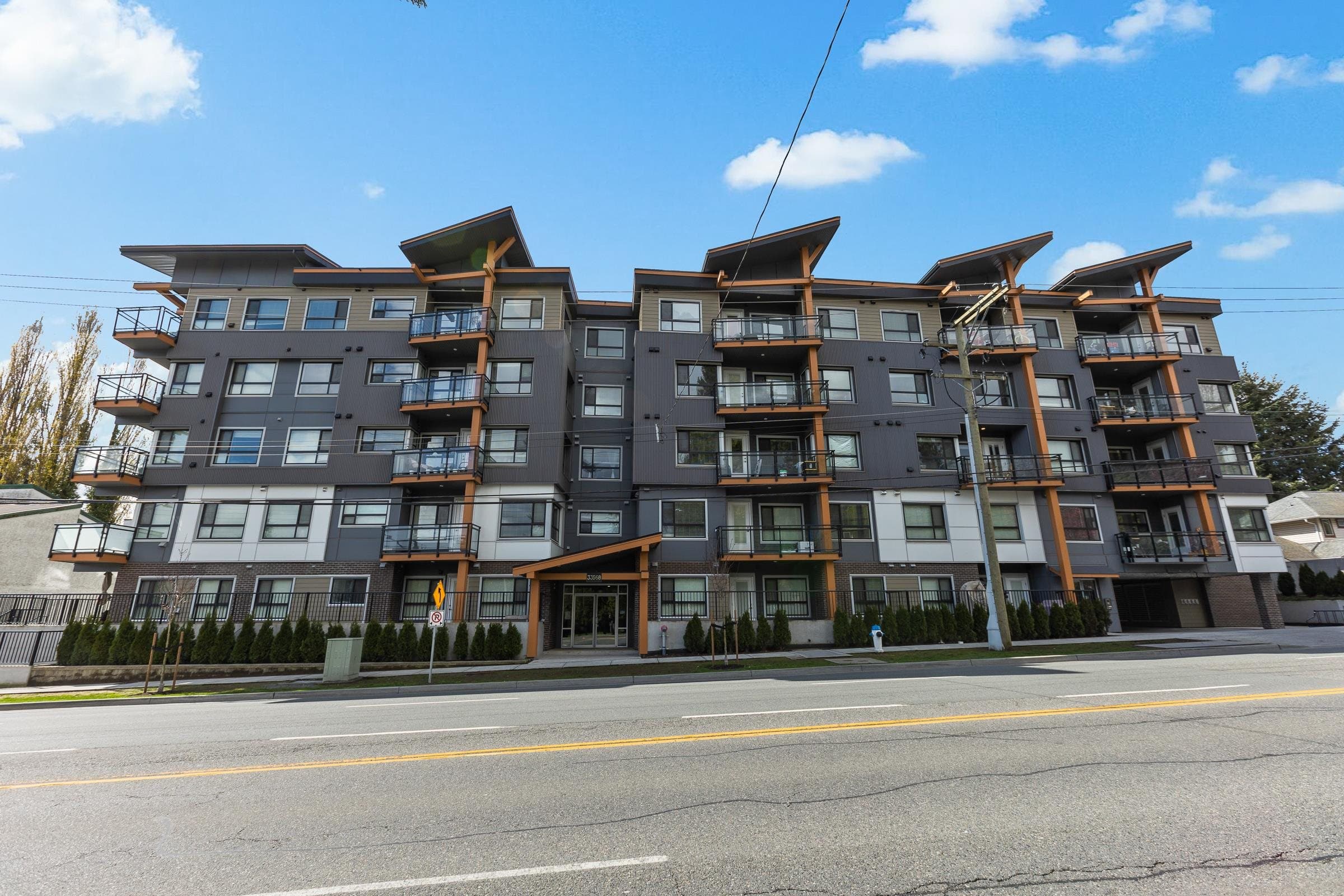 305 - 33568 George Ferguson Way, Abbotsford, V2S 0M3 — photo 2