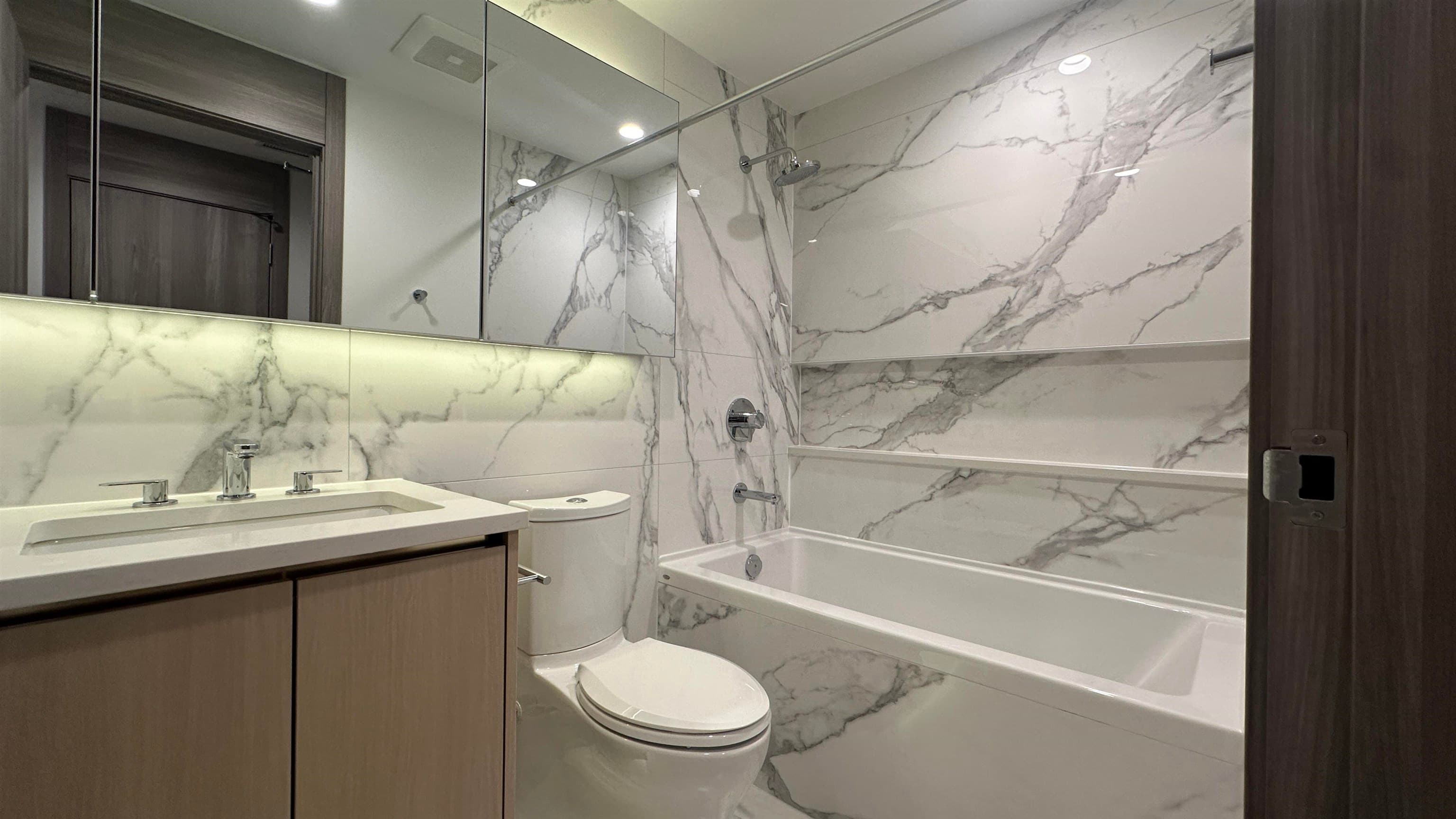 4890 Lougheed Highway, Burnaby, V5C 0N2 — photo 3