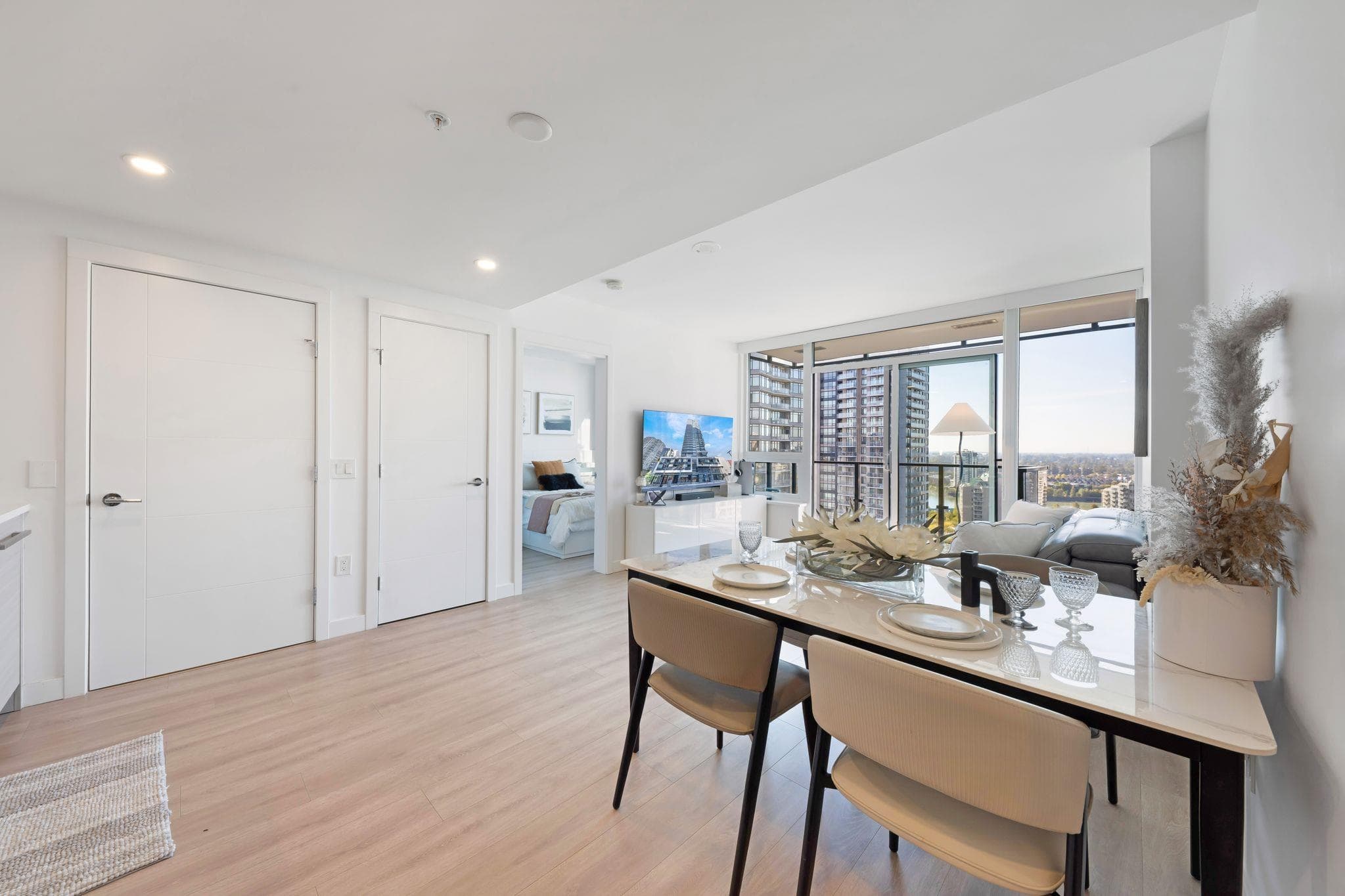 2401 - 823 Carnarvon Street, New Westminster, V3M 0N5 — photo 4