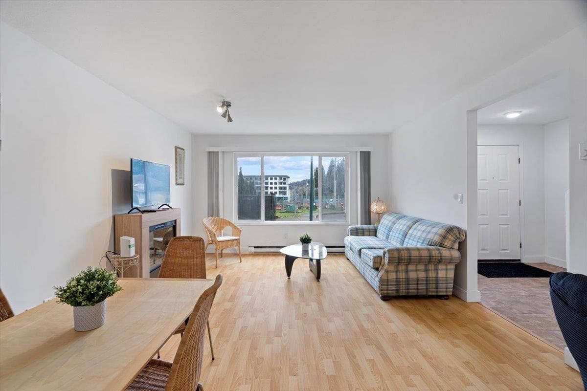 663-665 Harrison Avenue, Coquitlam, V3J 3Z6 — photo 3